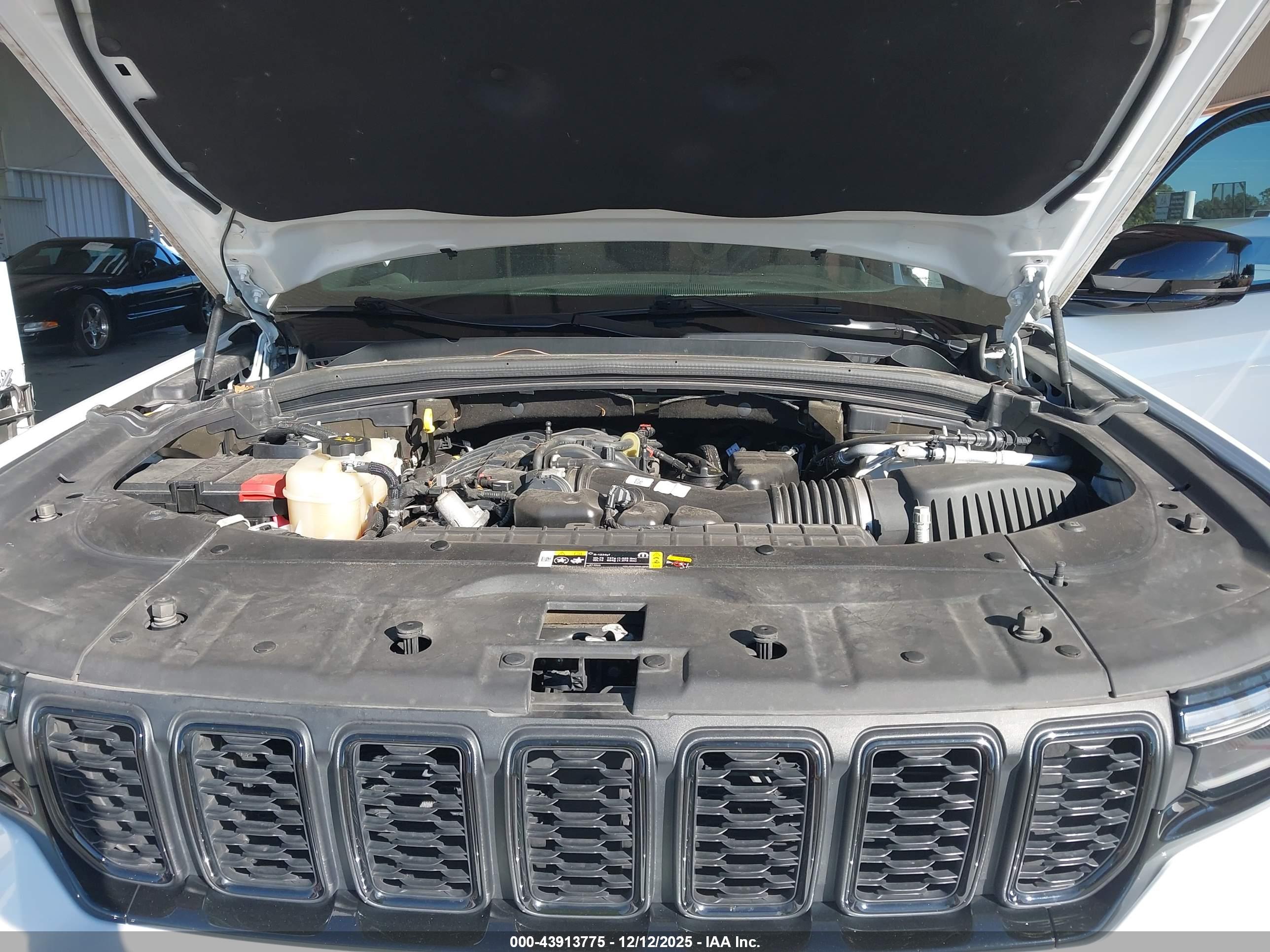 JEEP GRAND image 10