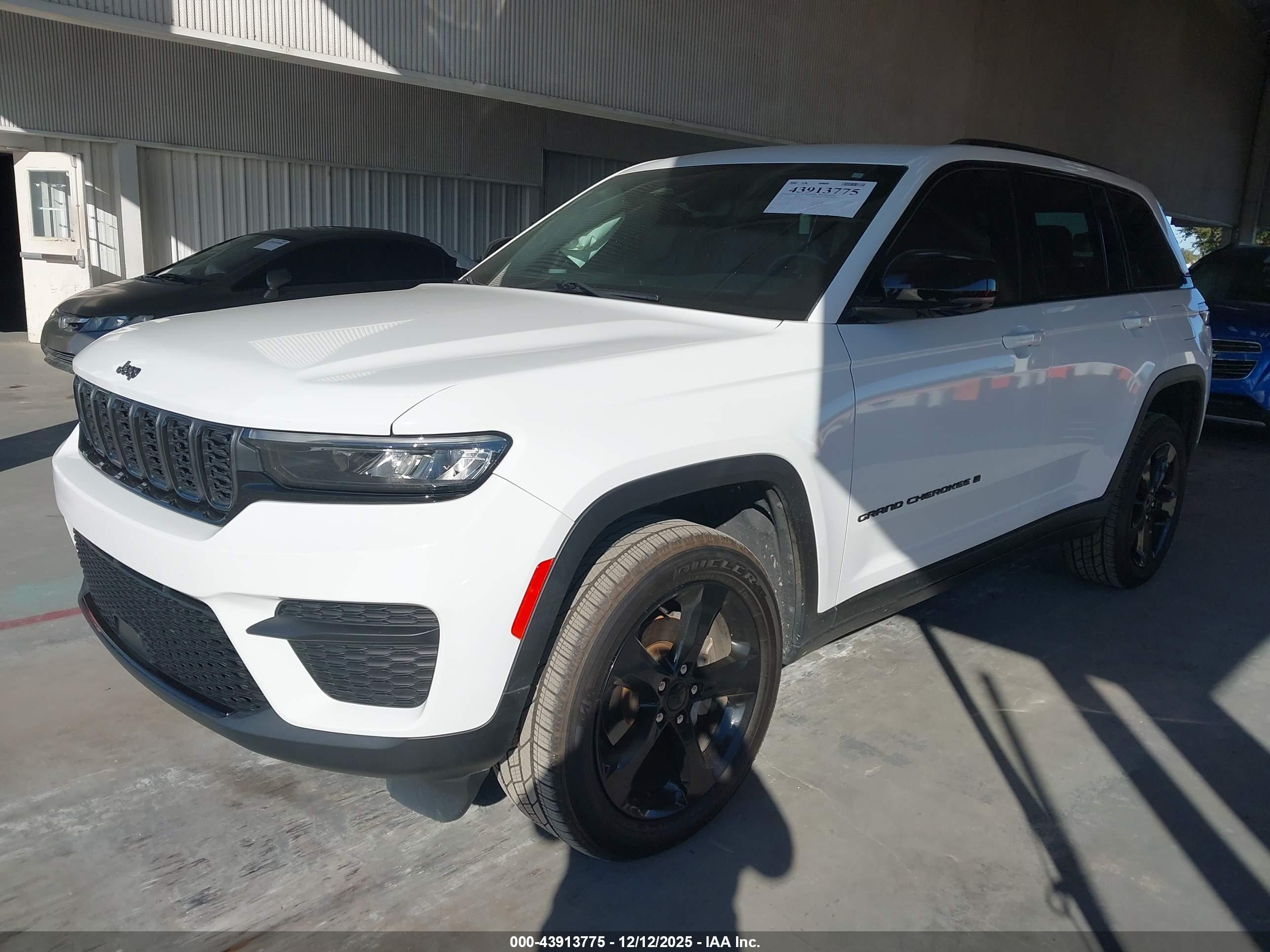 JEEP GRAND image 2