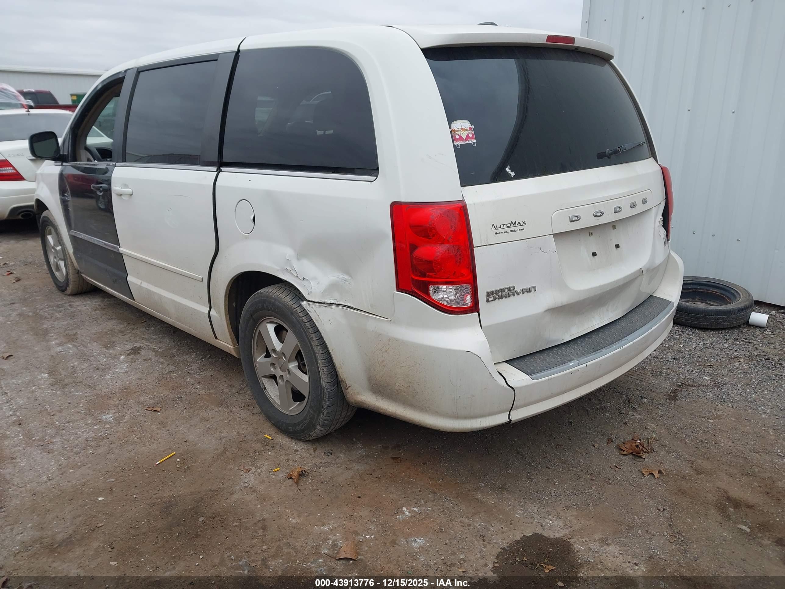 DODGE GRAND image 3