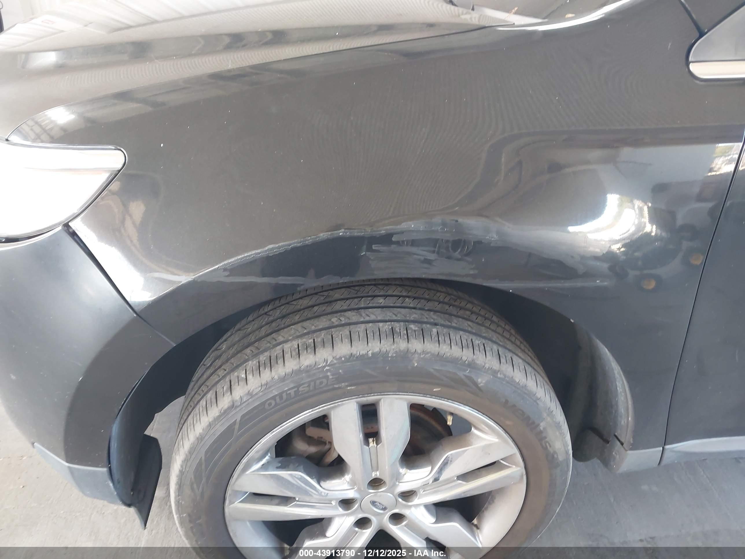 FORD EDGE image 6