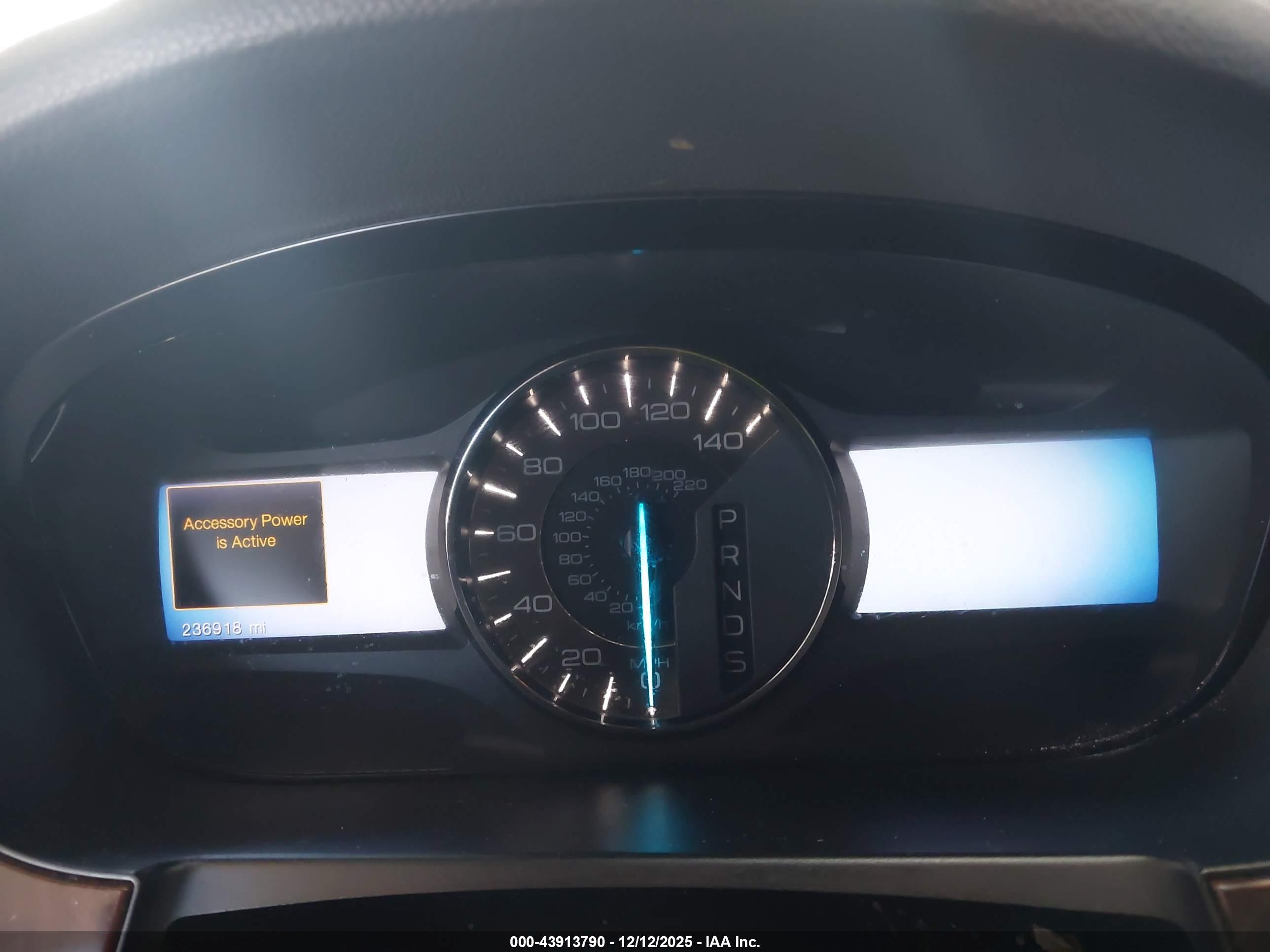 FORD EDGE image 7