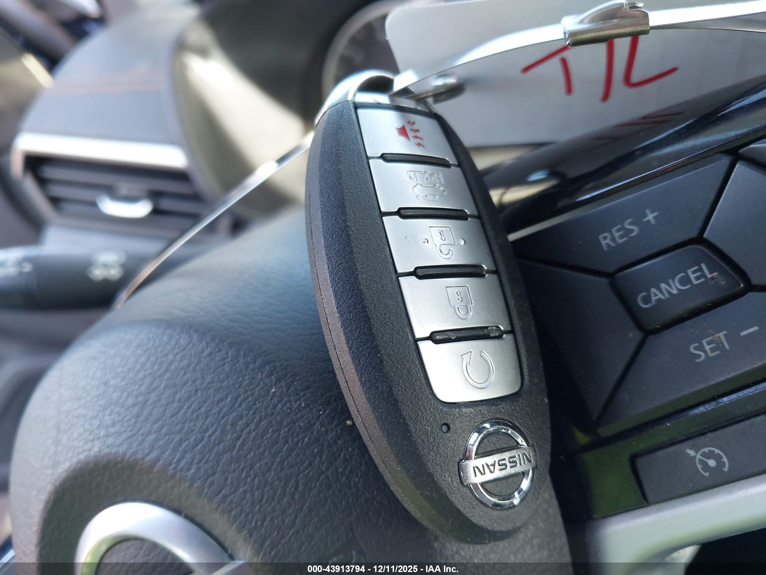 NISSAN ALTIMA image 11