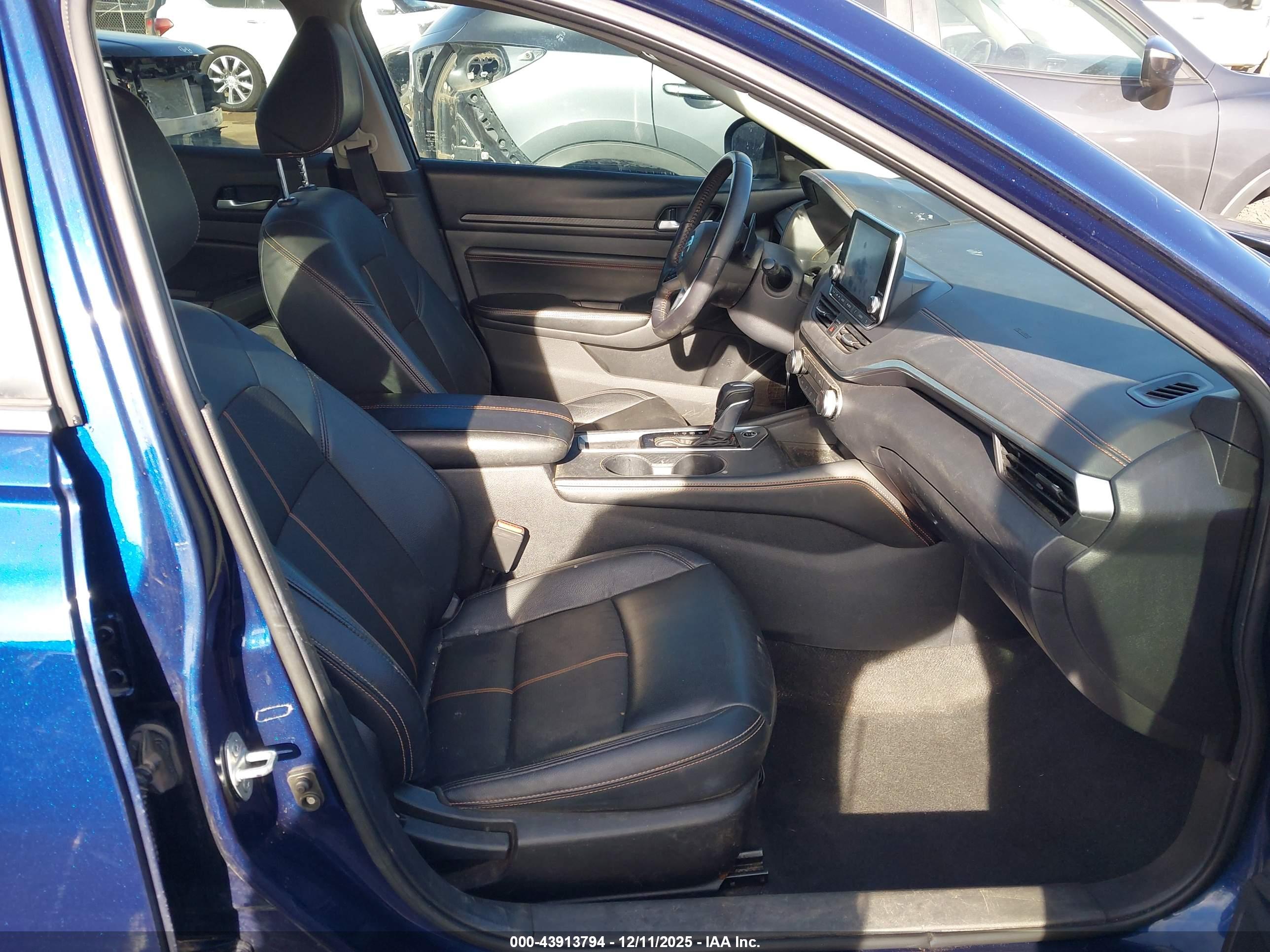 NISSAN ALTIMA image 5