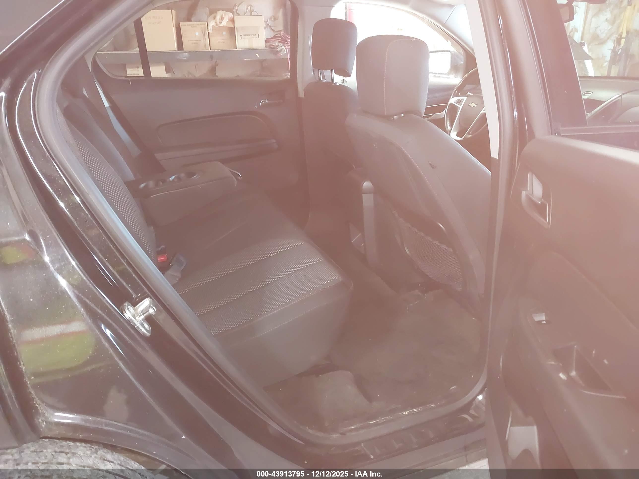 CHEVROLET EQUINOX image 8