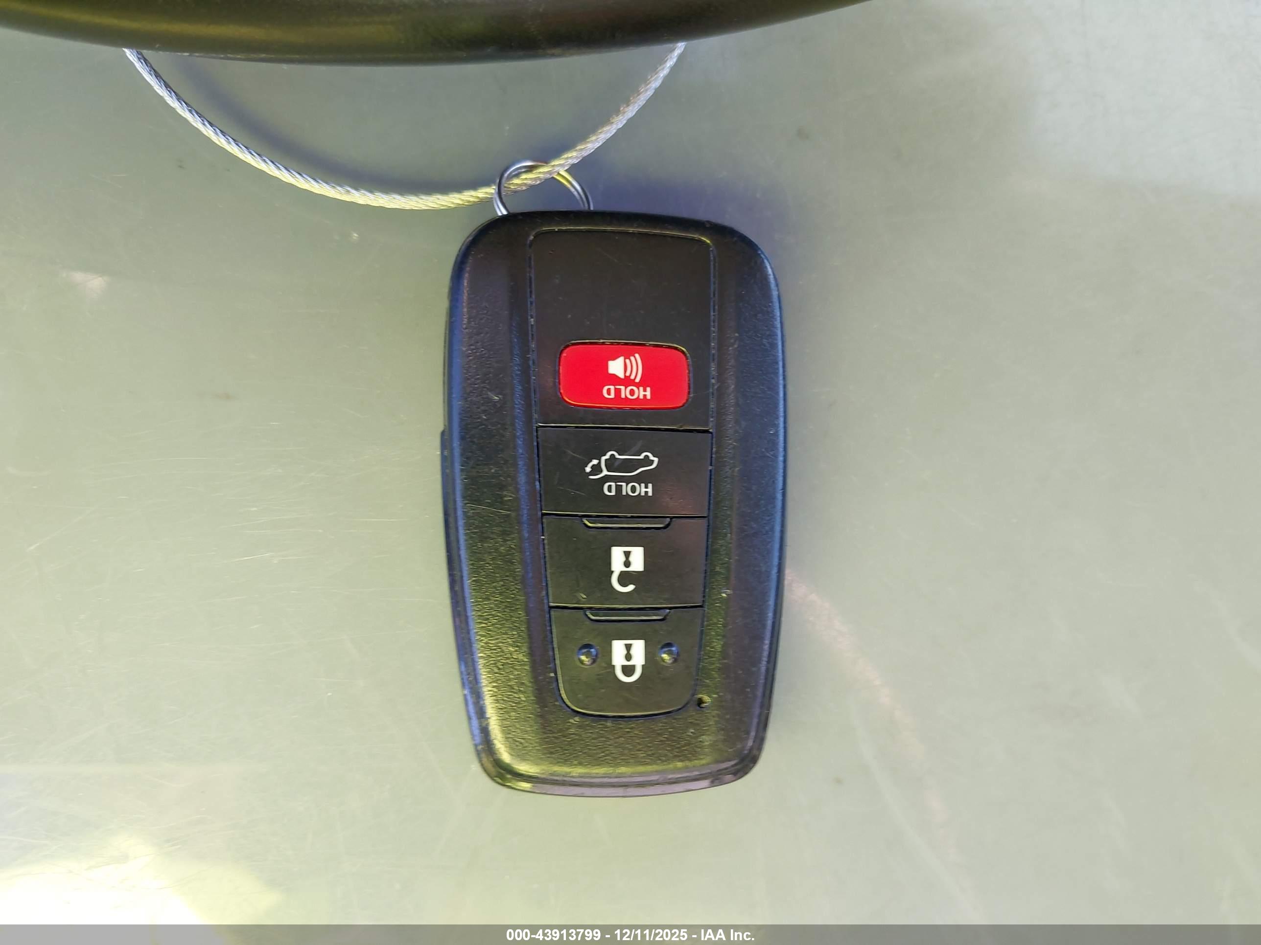 TOYOTA HIGHLANDER image 11