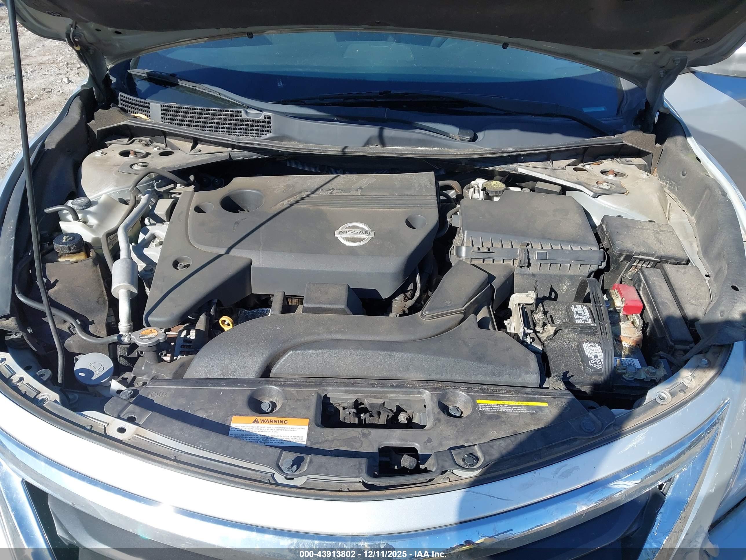 NISSAN ALTIMA image 10