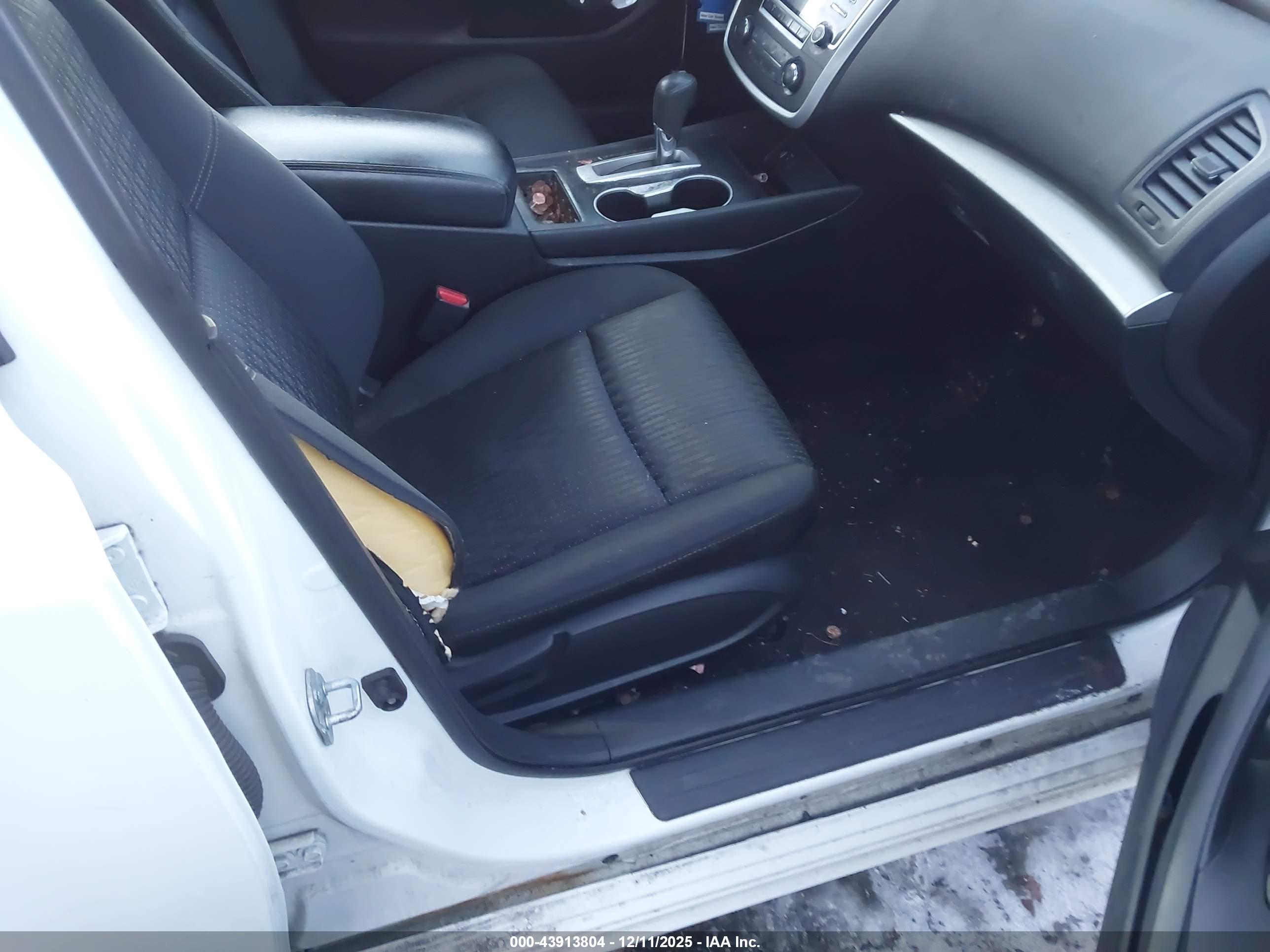 NISSAN ALTIMA image 5