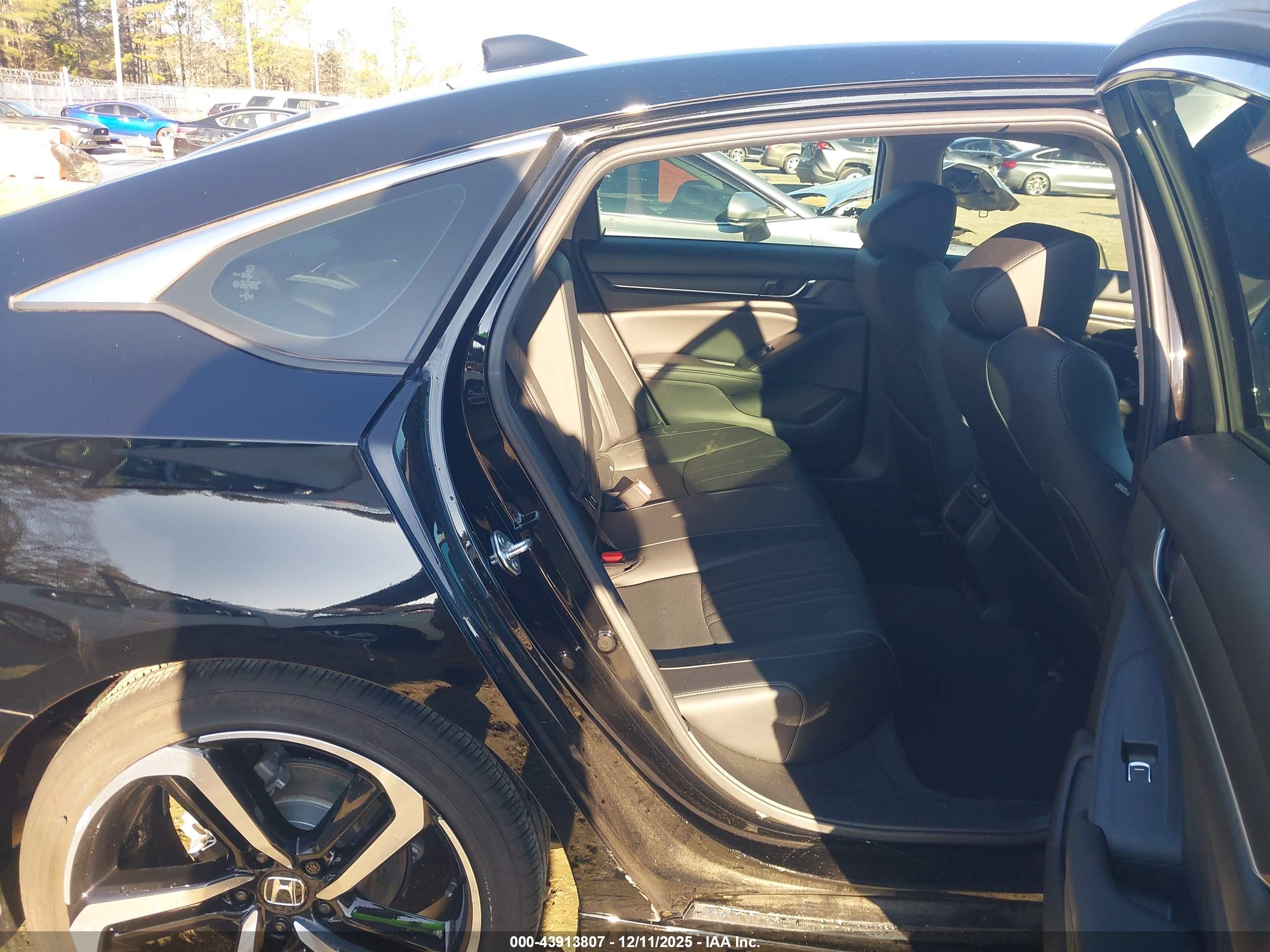 HONDA ACCORD image 8