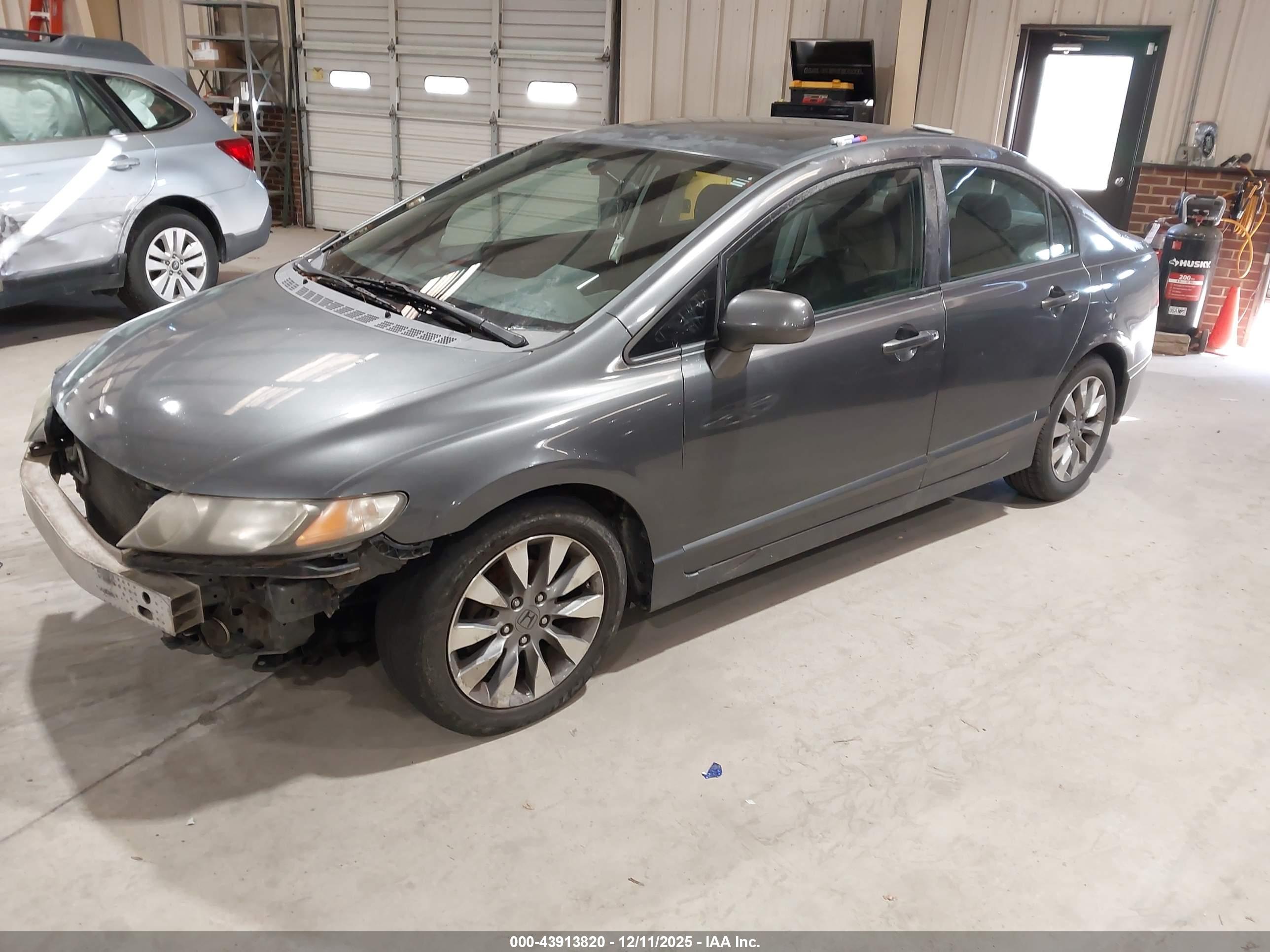 HONDA CIVIC image 2