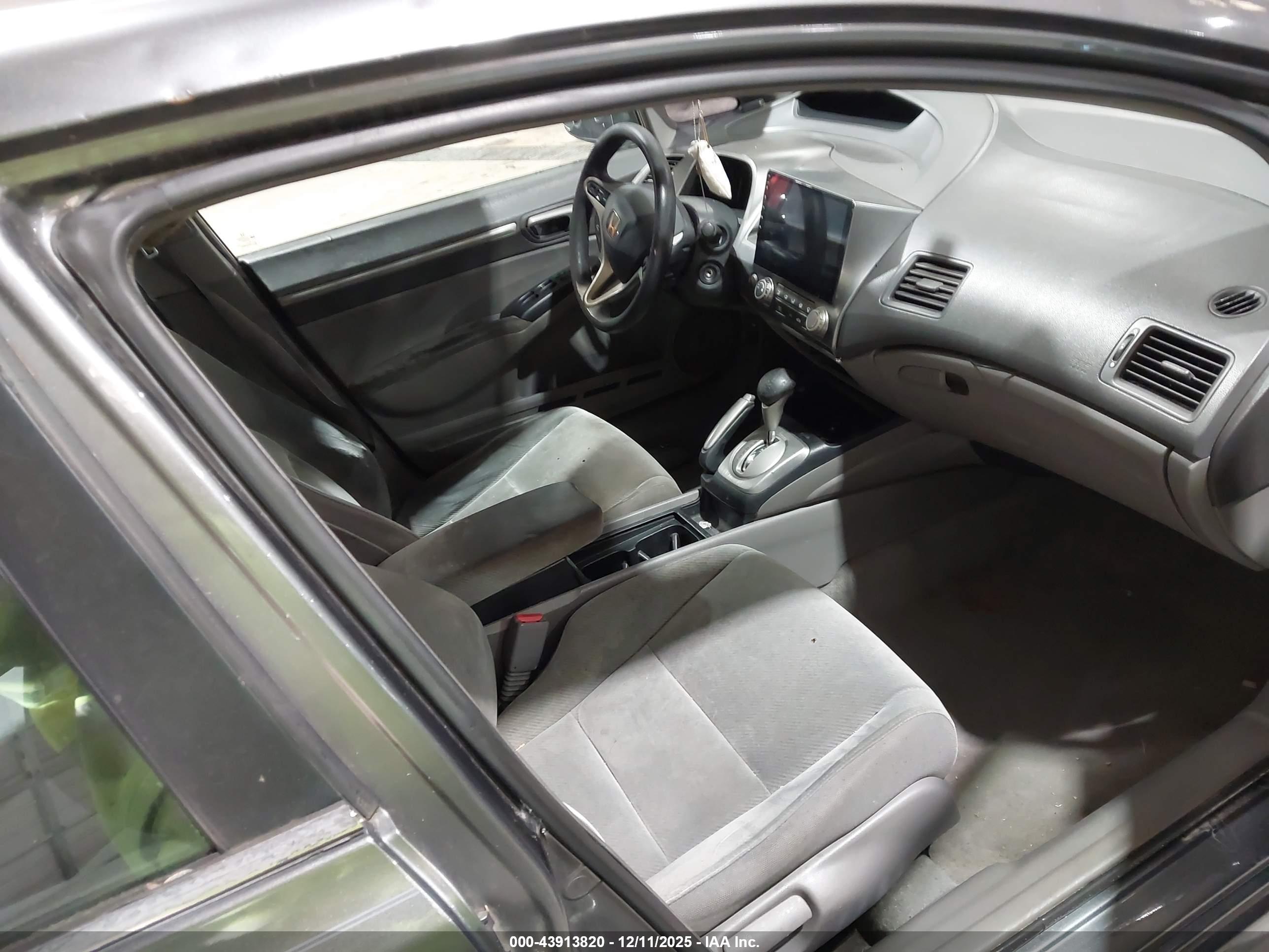 HONDA CIVIC image 5