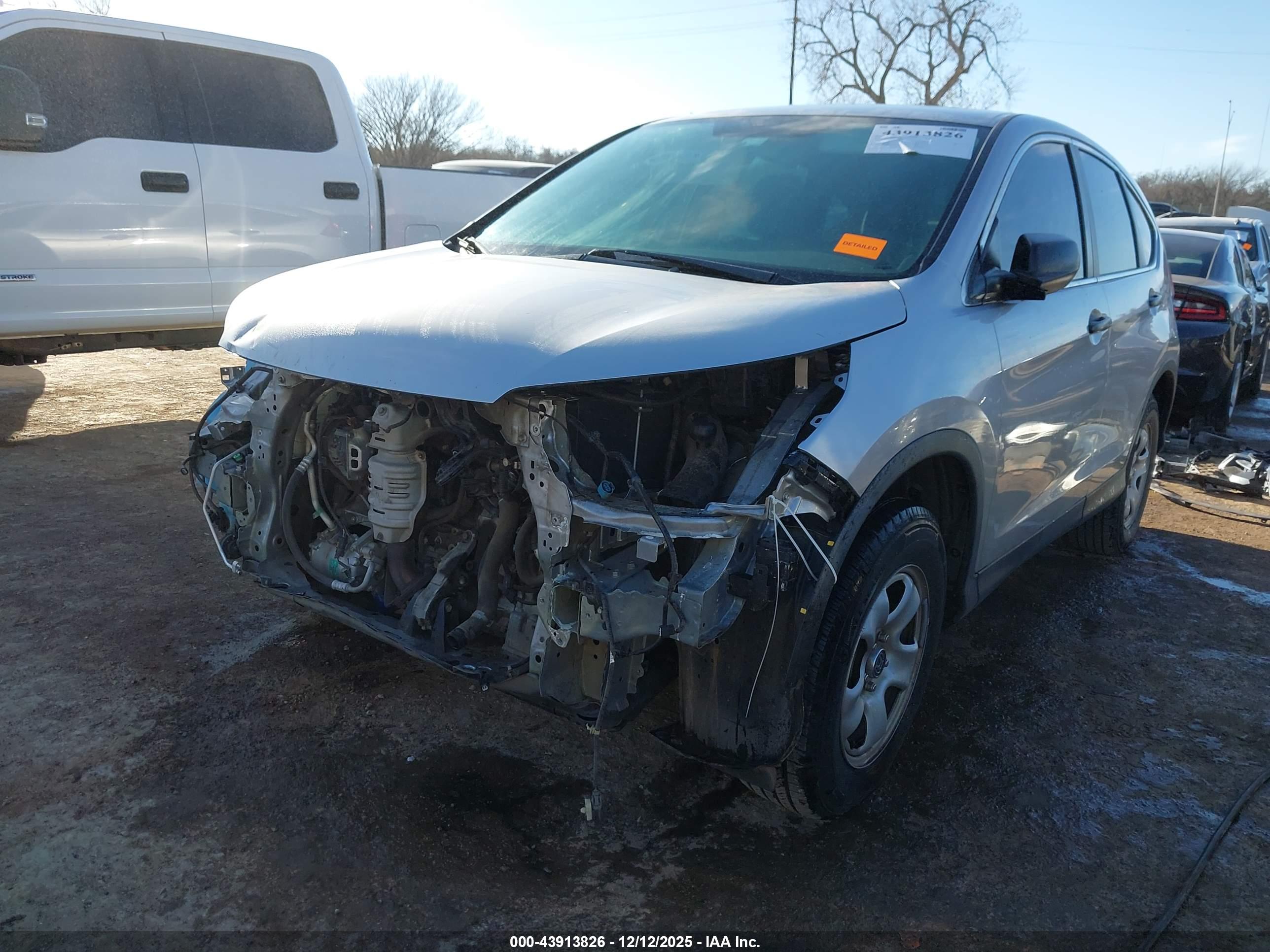 HONDA CR-V image 2