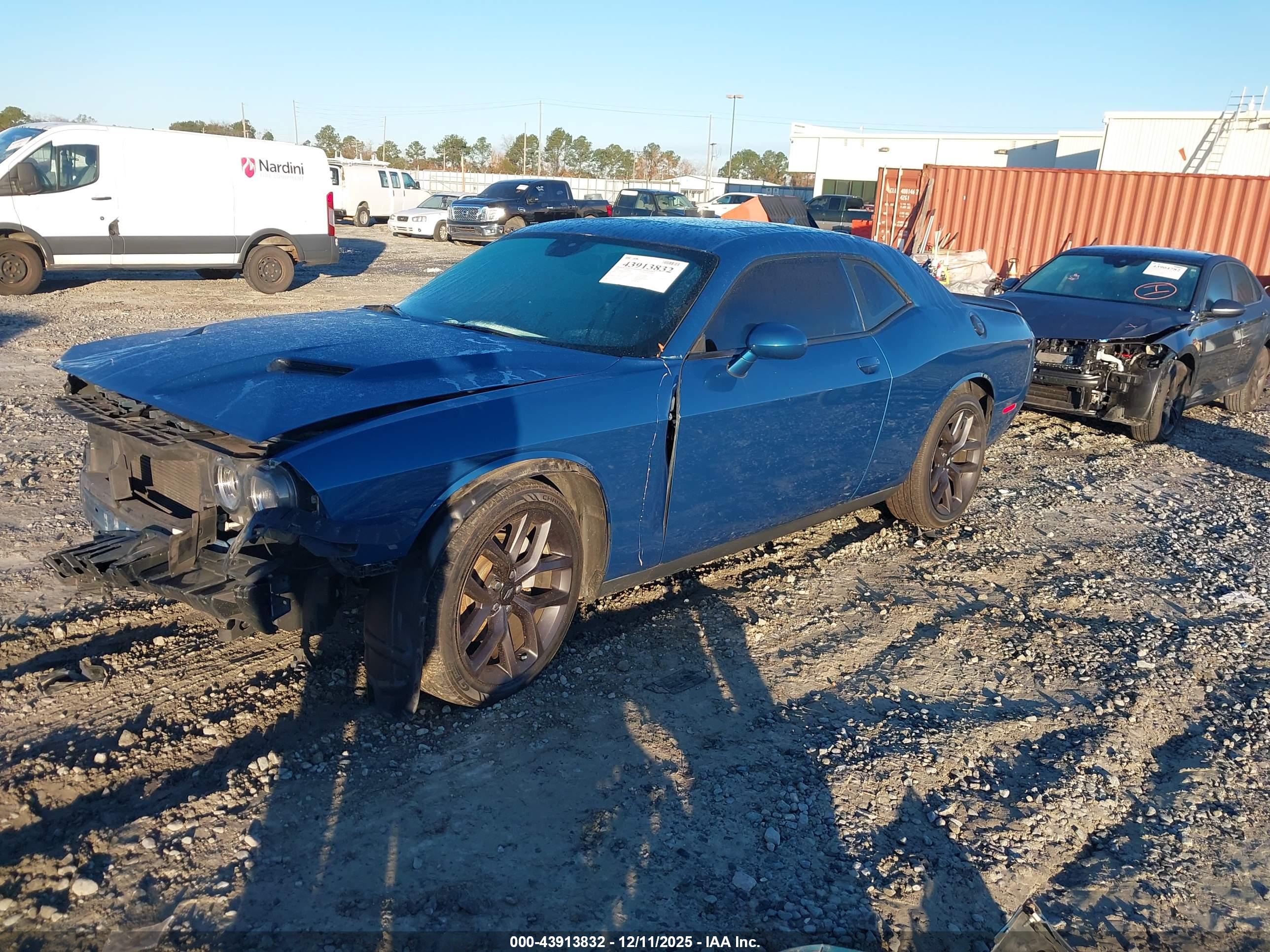 DODGE CHALLENGER image 2