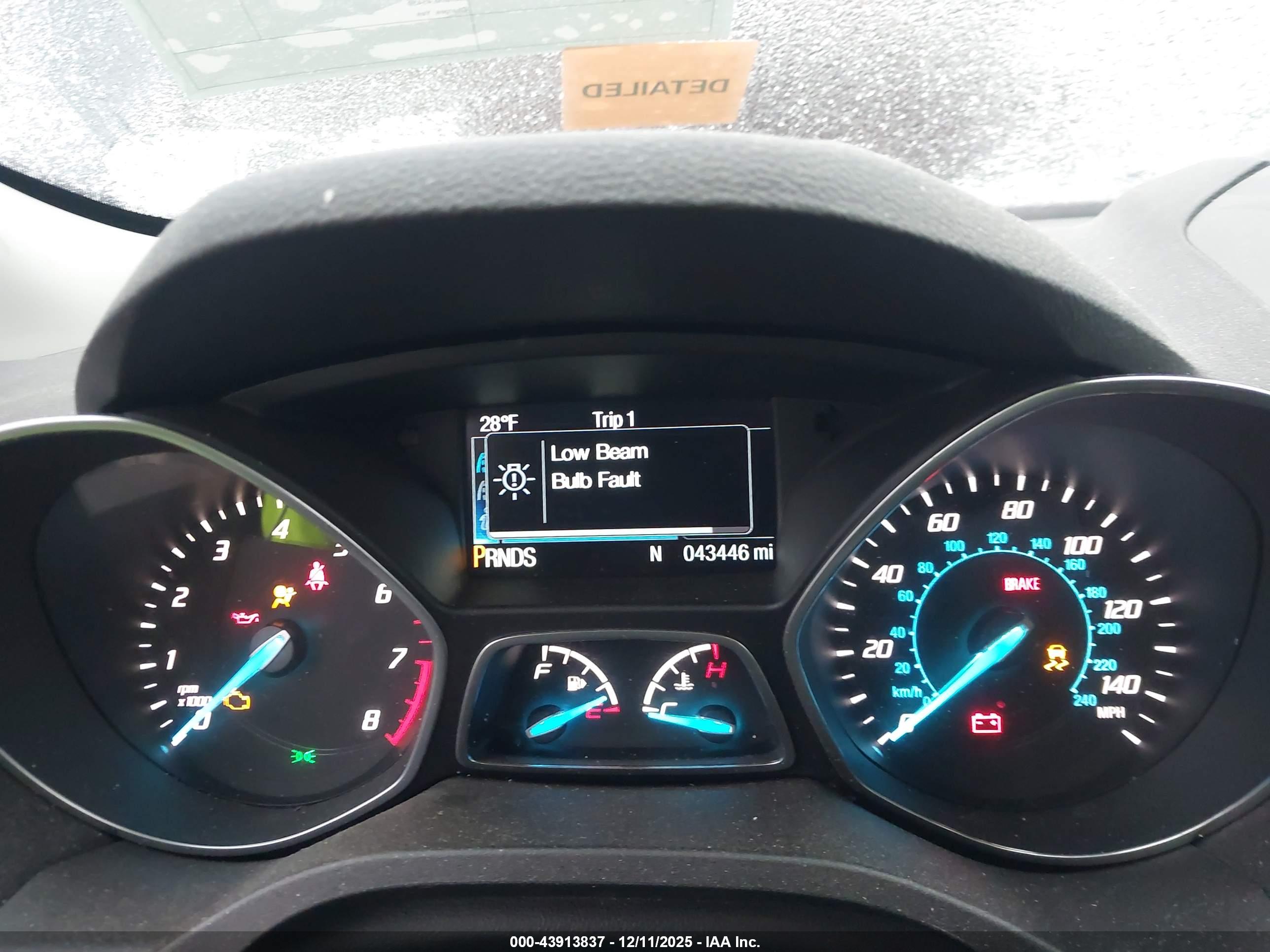 FORD ESCAPE image 7