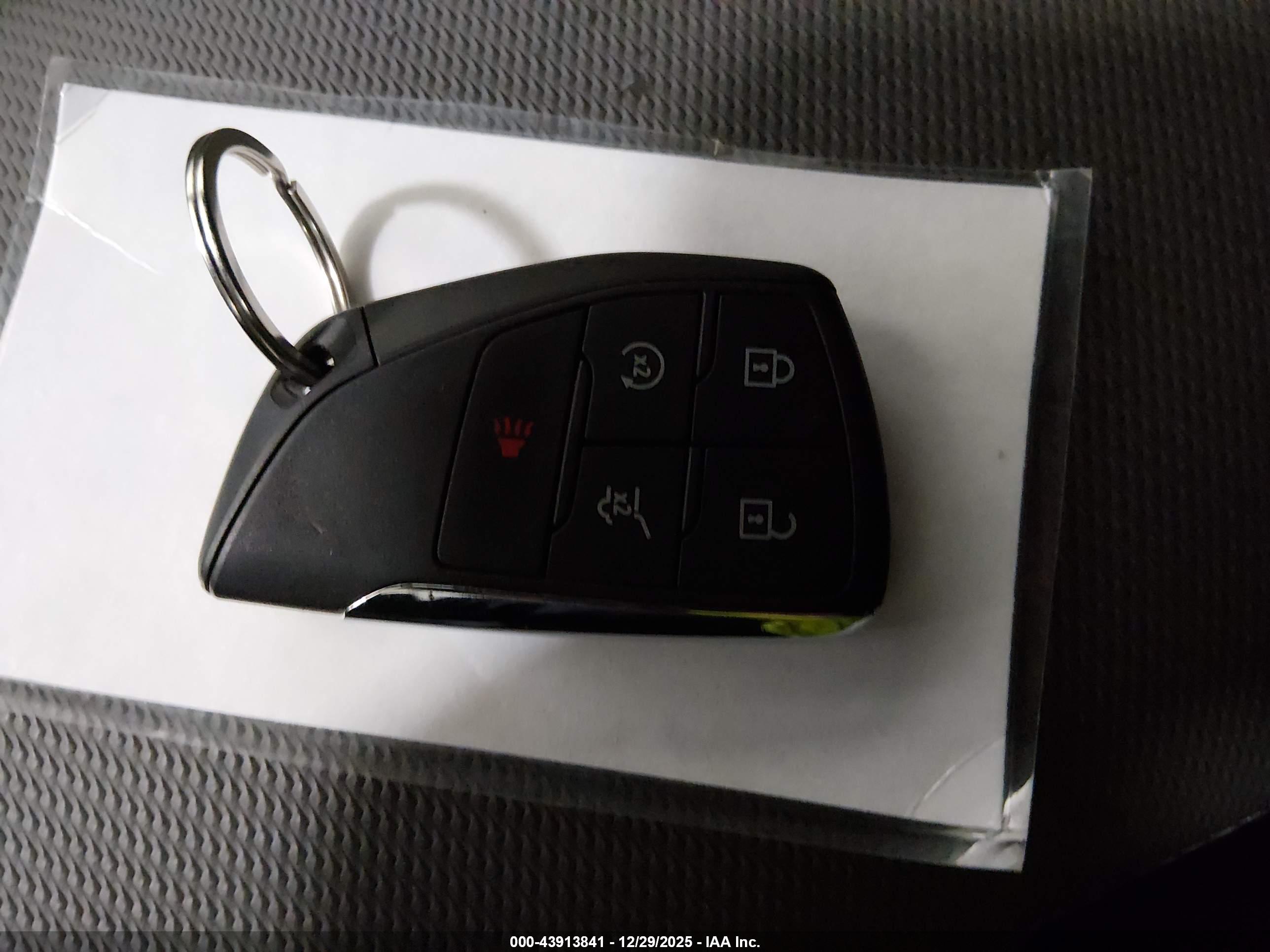 CHEVROLET EQUINOX image 11