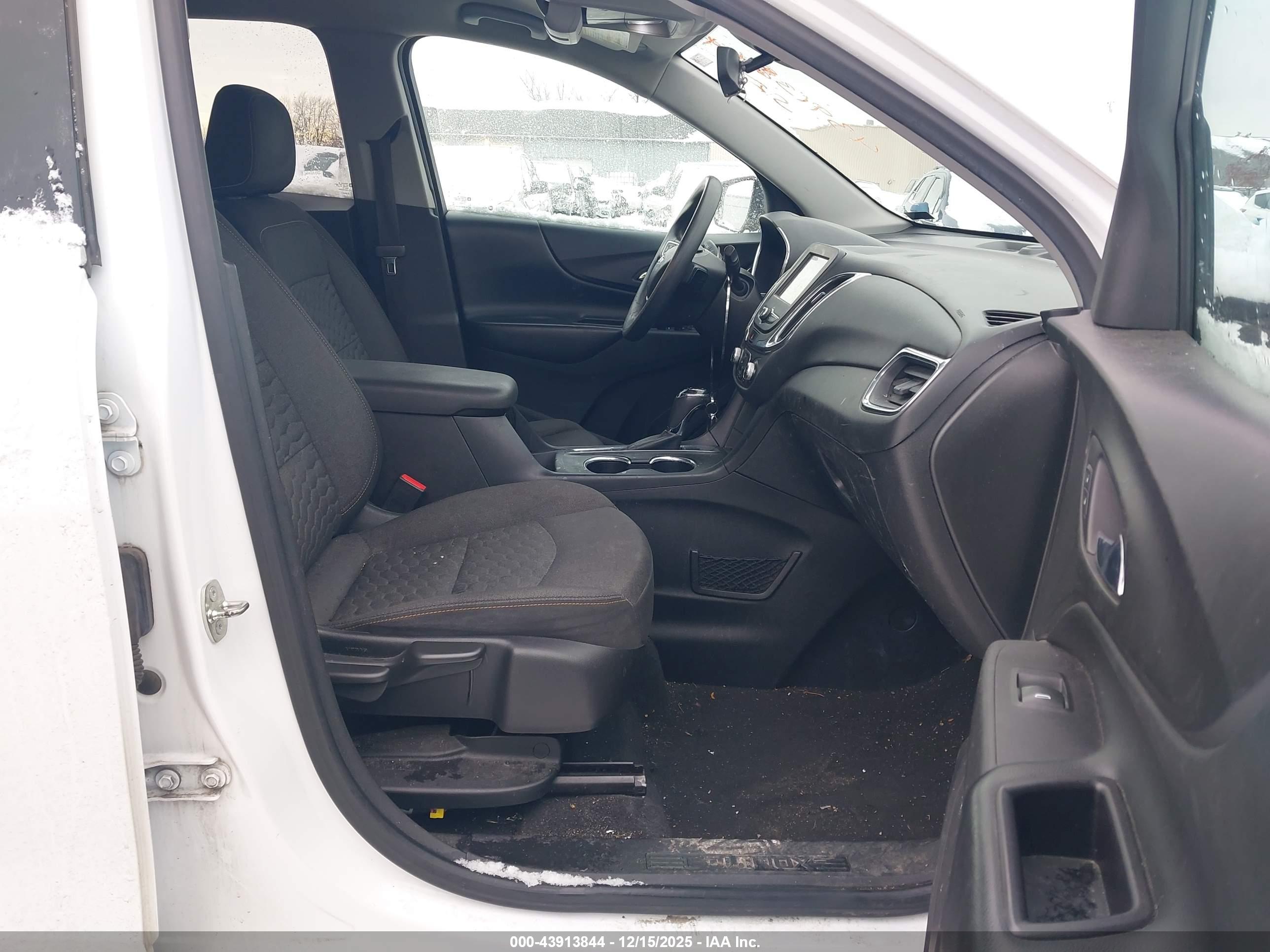 CHEVROLET EQUINOX image 5
