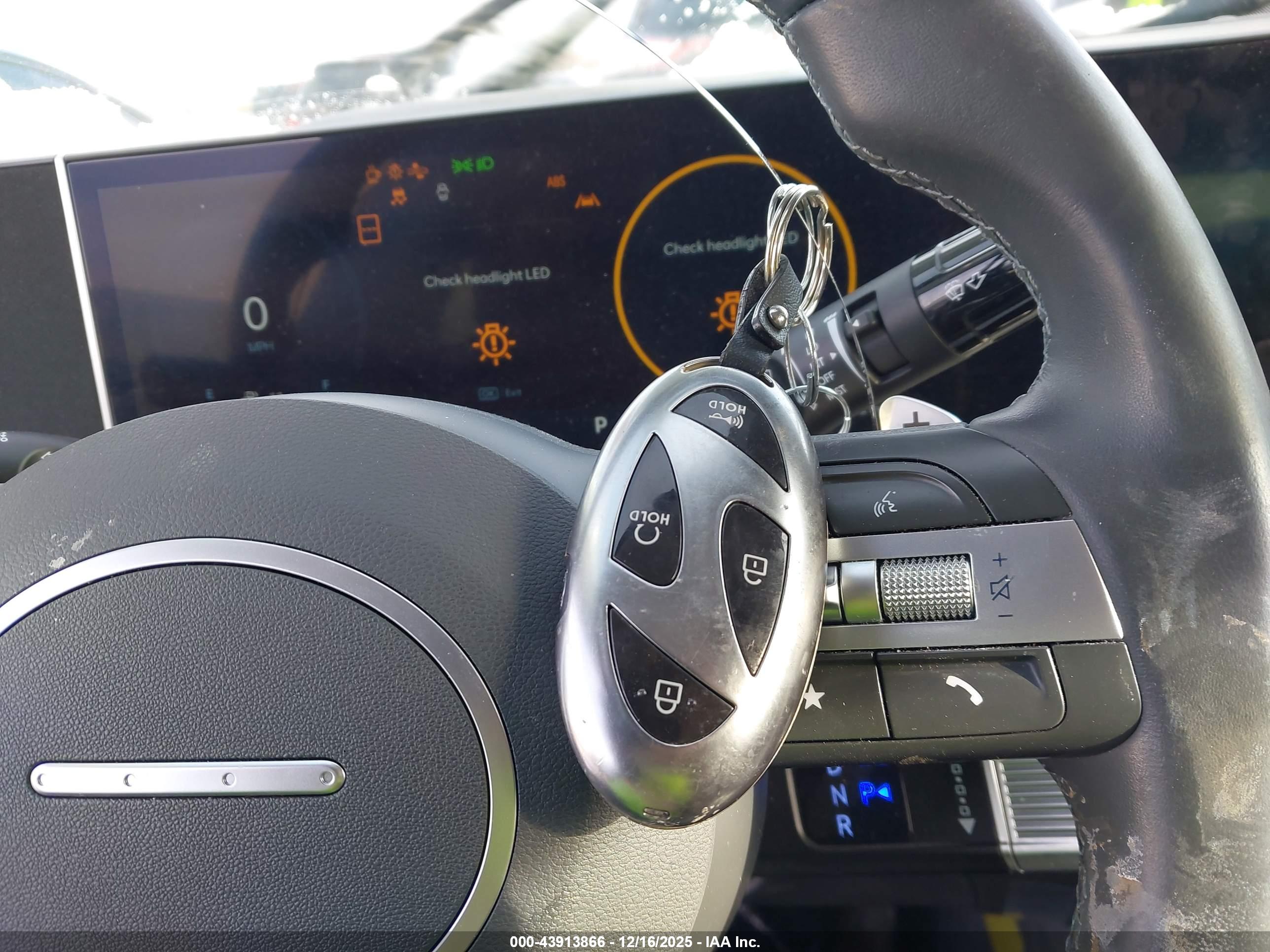 HYUNDAI SONATA image 11