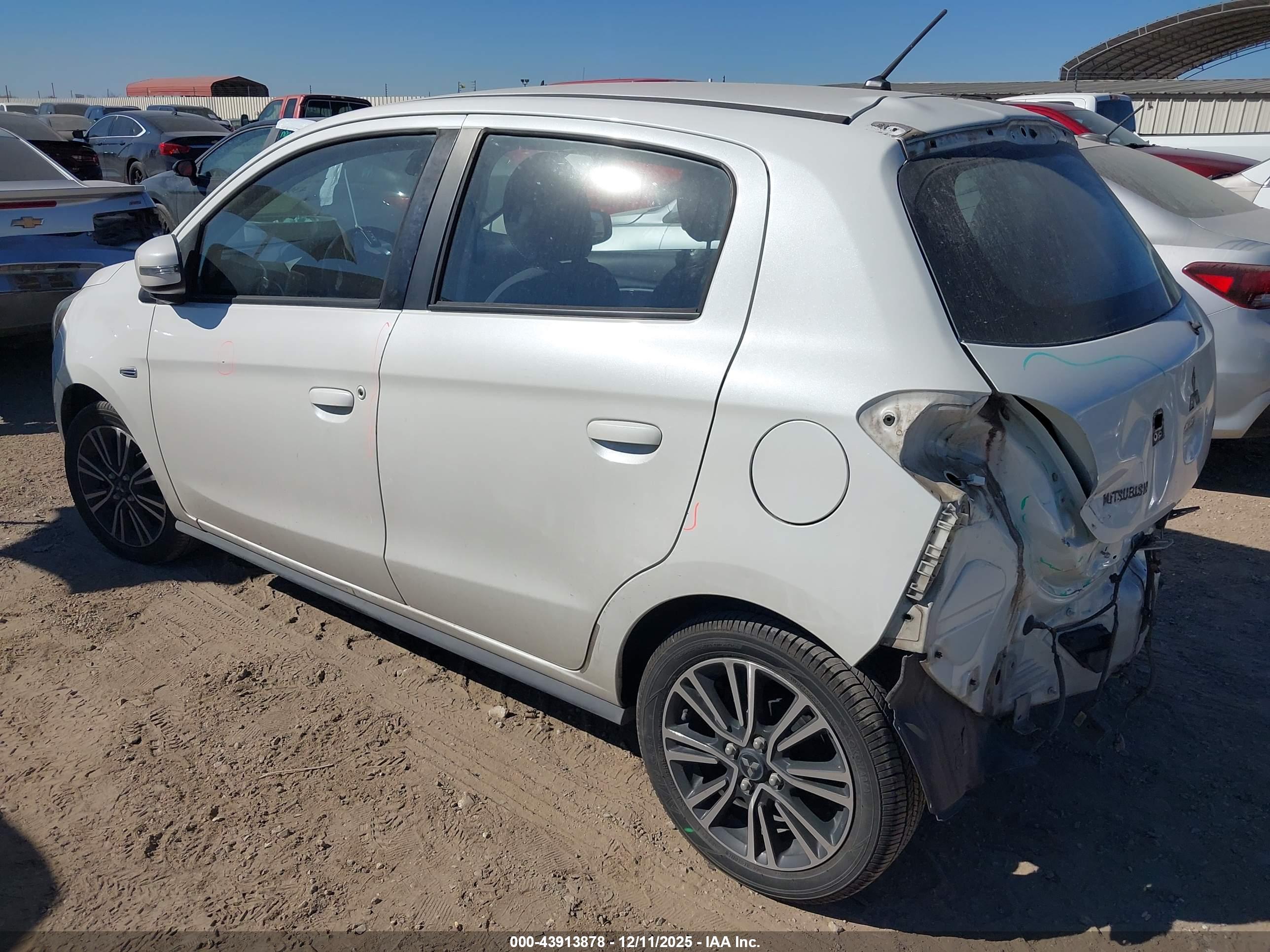 MITSUBISHI MIRAGE image 3