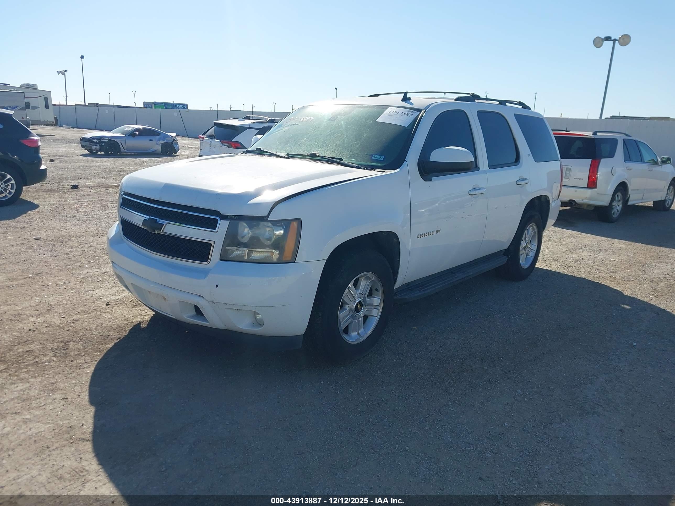 CHEVROLET TAHOE image 2