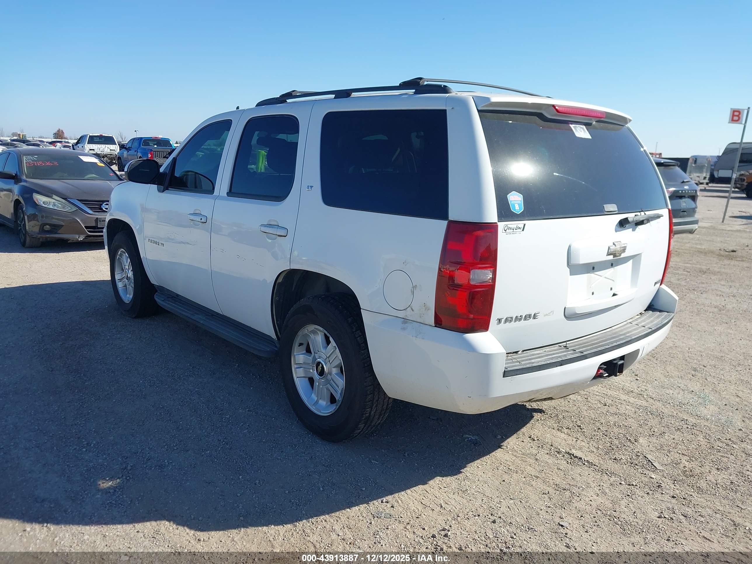 CHEVROLET TAHOE image 3