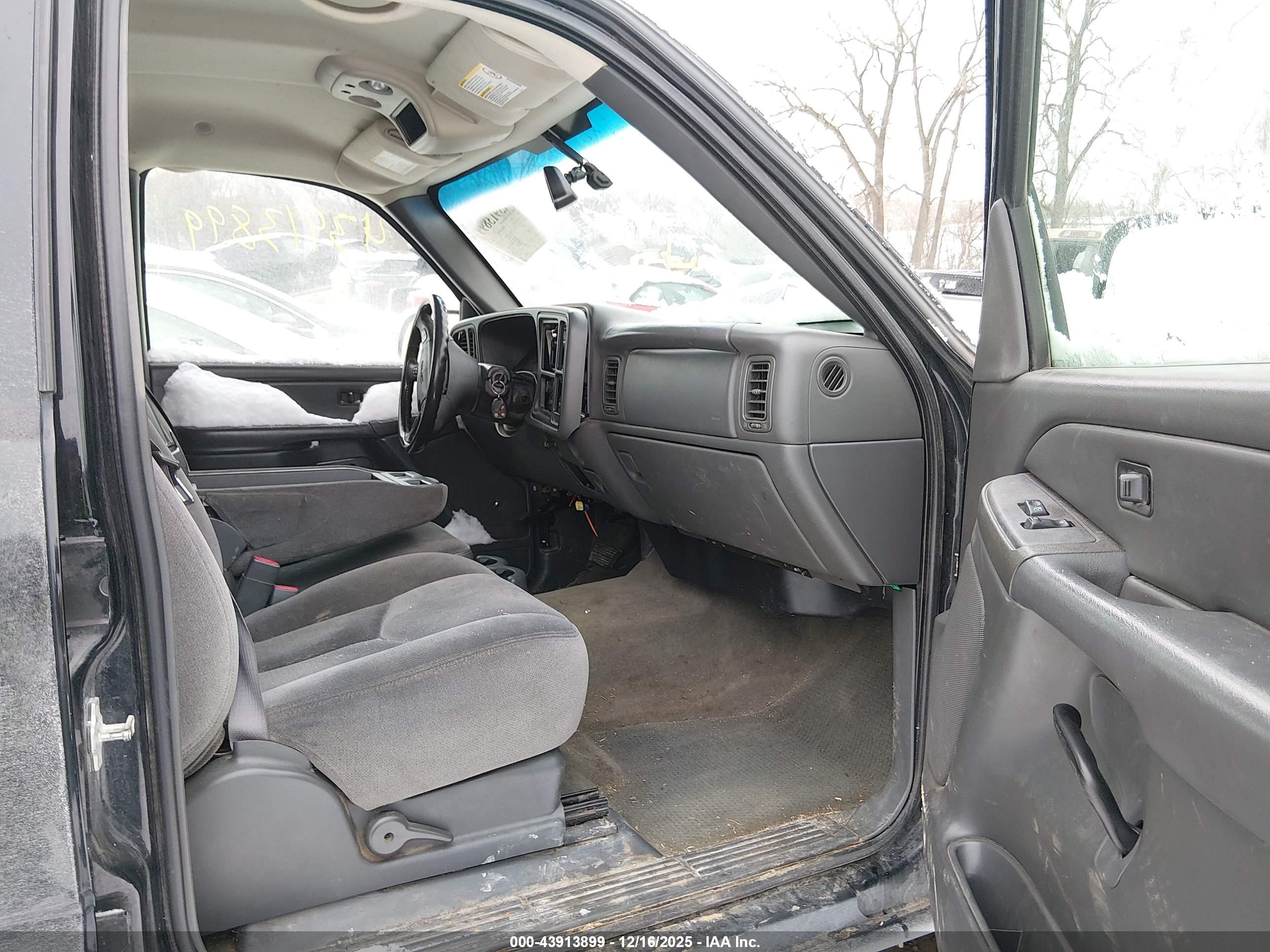 GMC SIERRA image 5