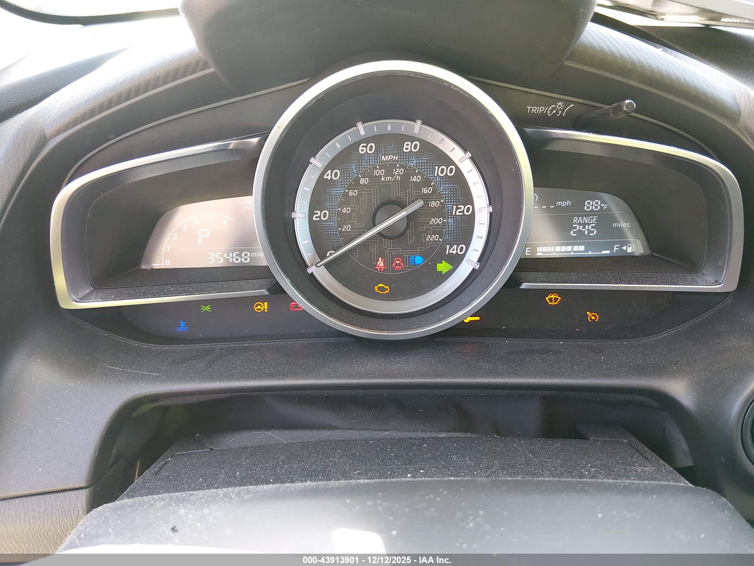 TOYOTA YARIS image 7