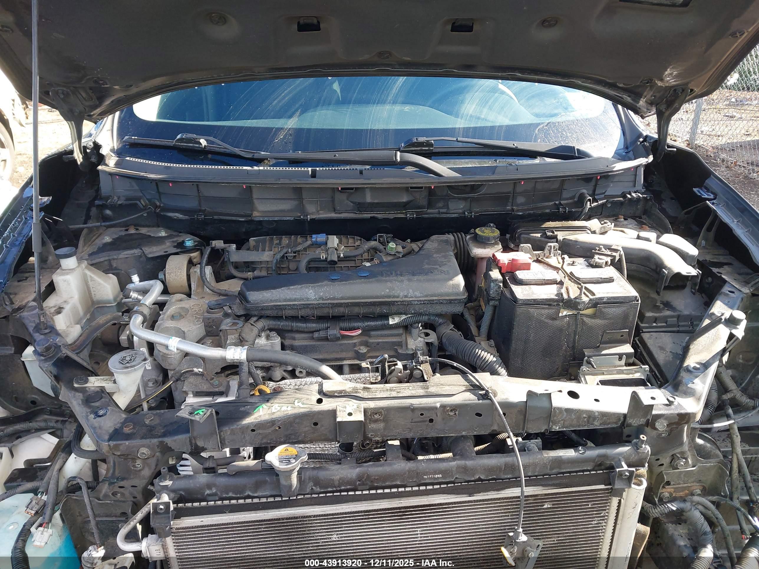 NISSAN ROGUE image 10