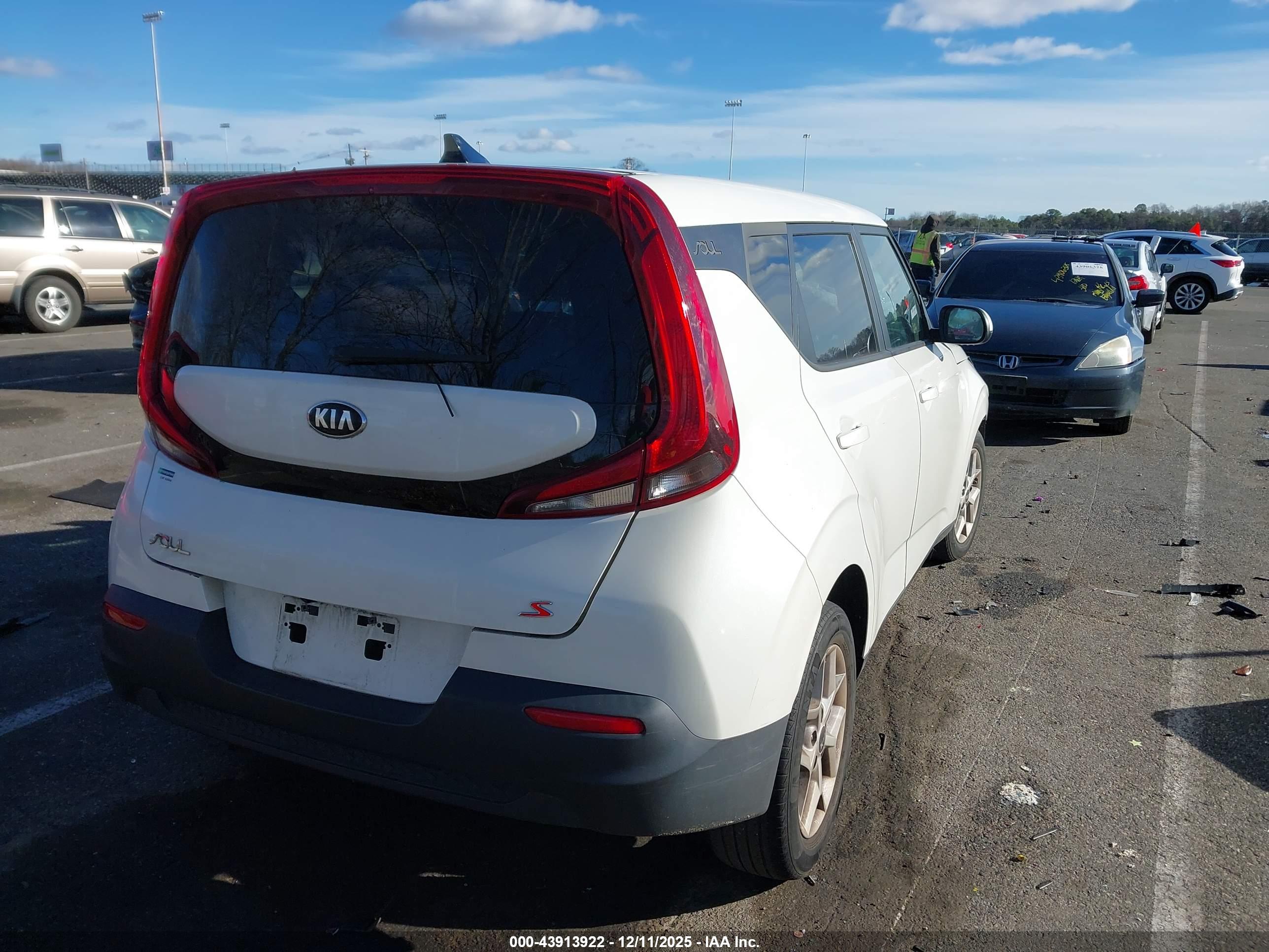KIA SOUL image 4