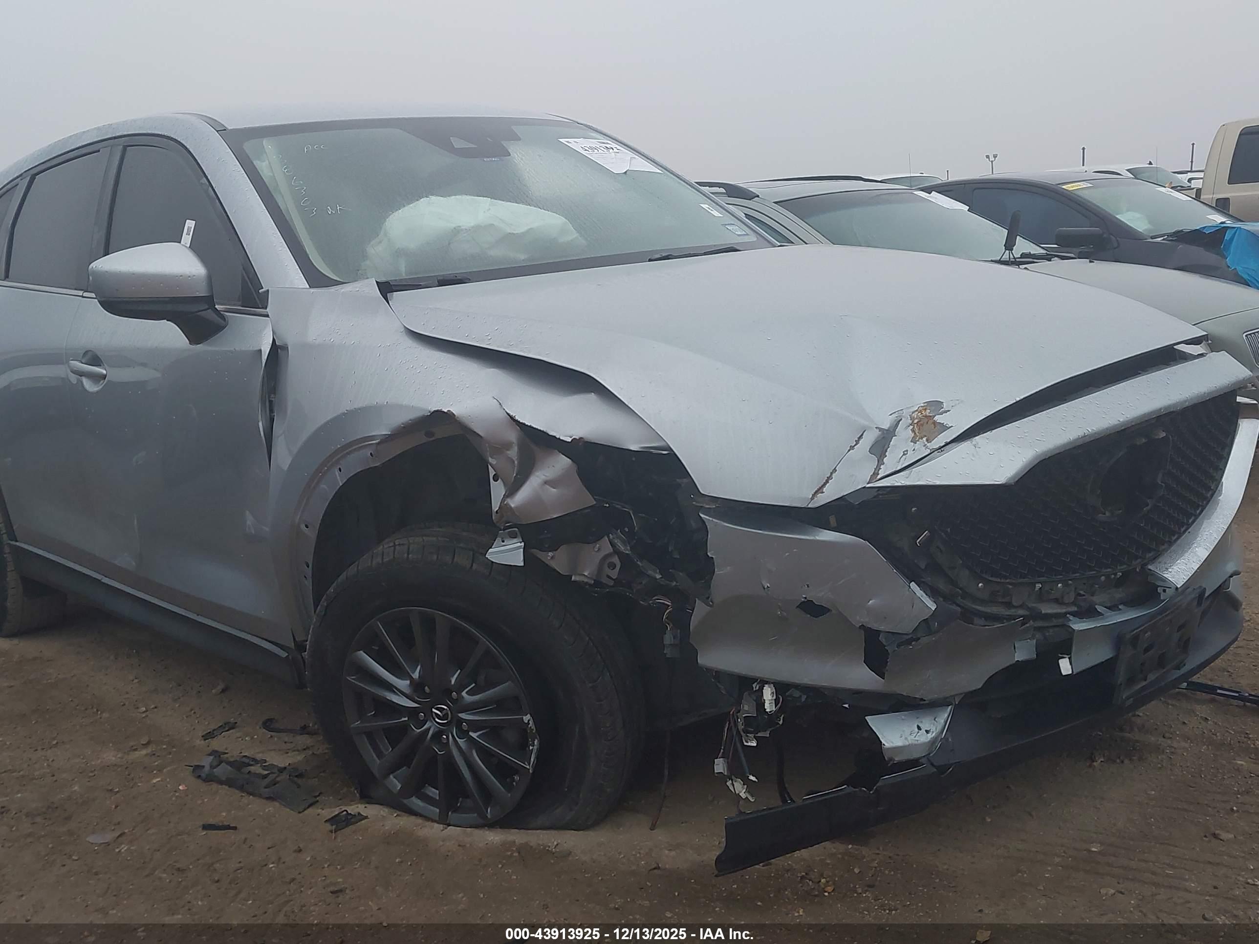 MAZDA CX-5 image 6
