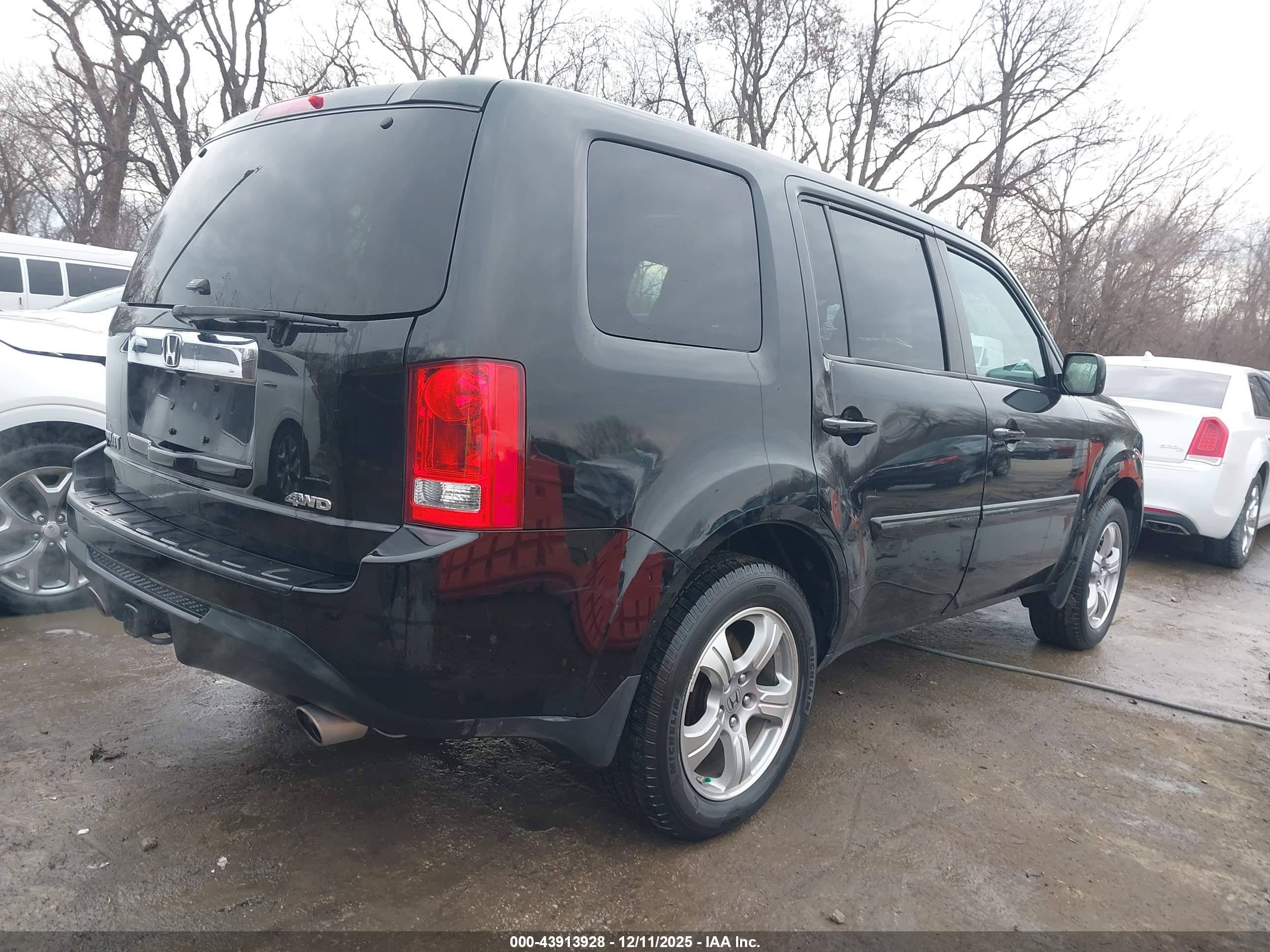 HONDA PILOT image 4