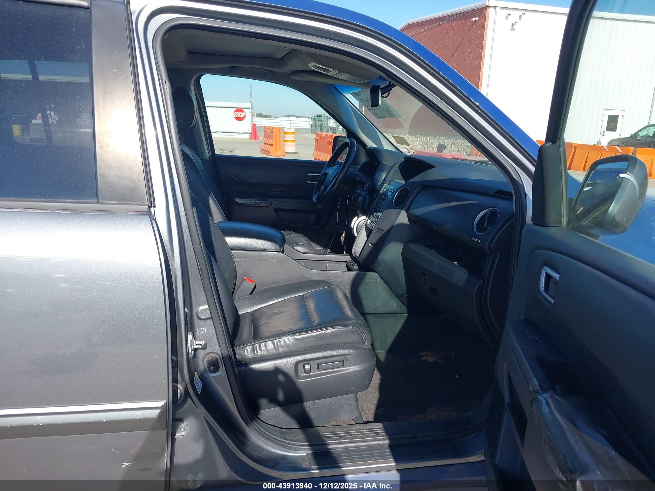 HONDA PILOT image 5