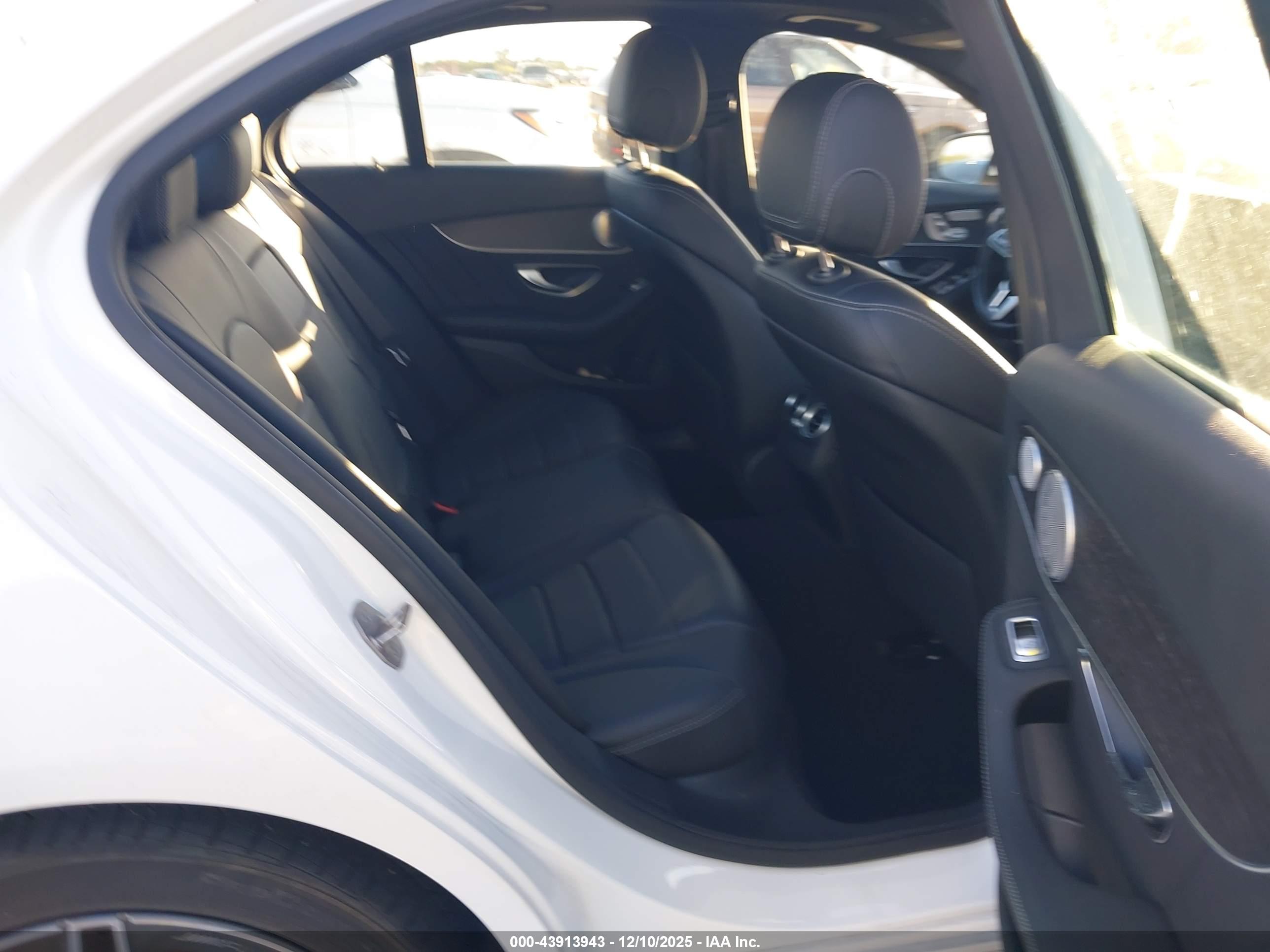 MERCEDES-BENZ C image 8