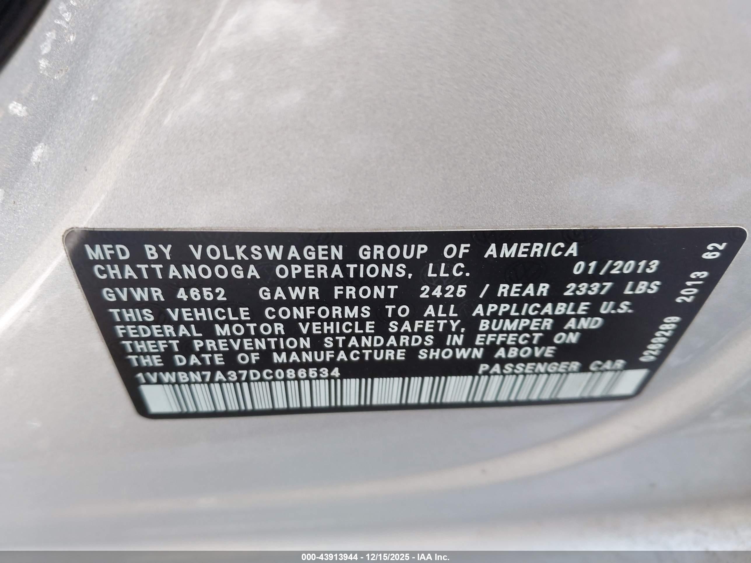 VOLKSWAGEN PASSAT image 9