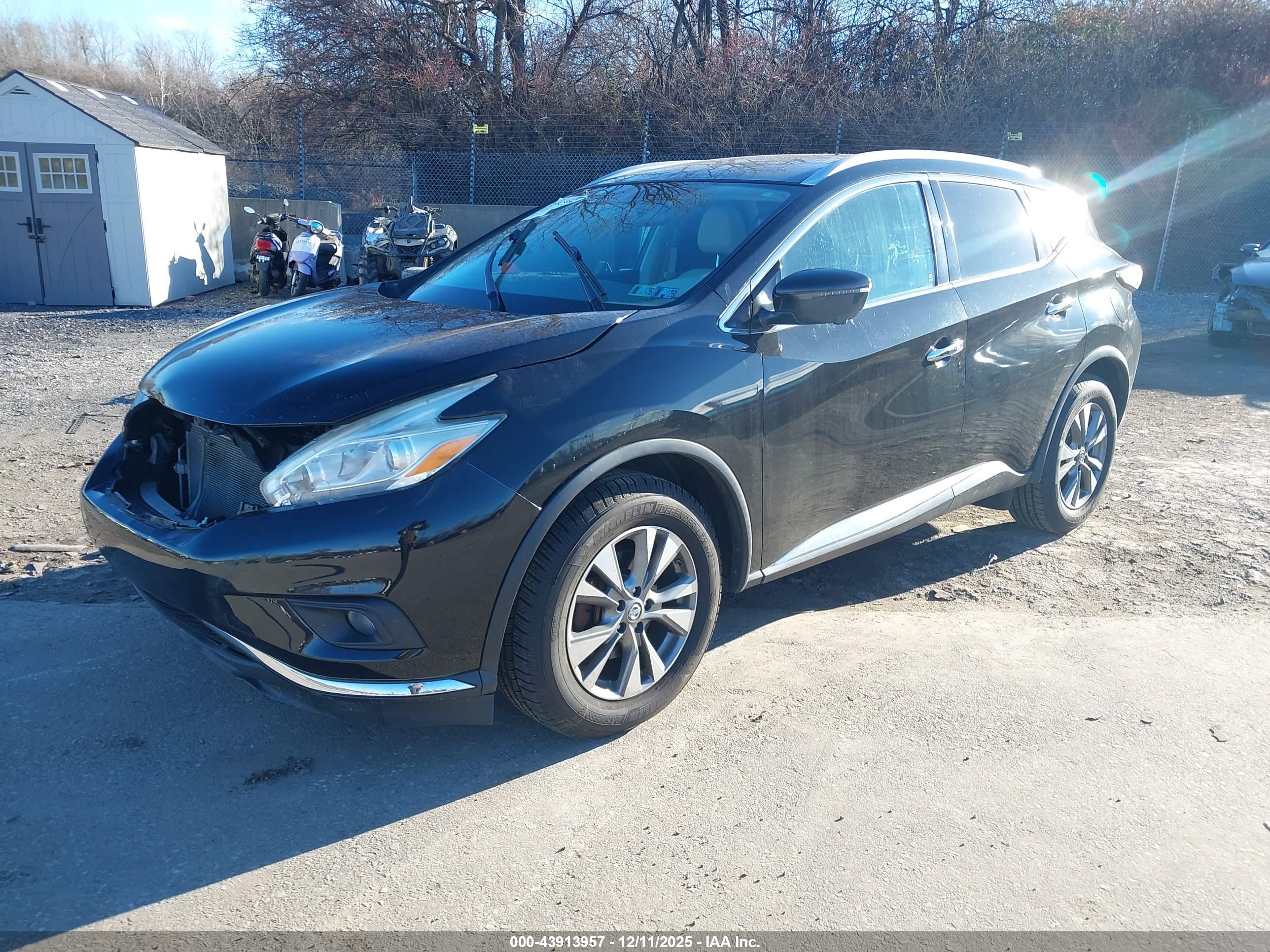 NISSAN MURANO image 2
