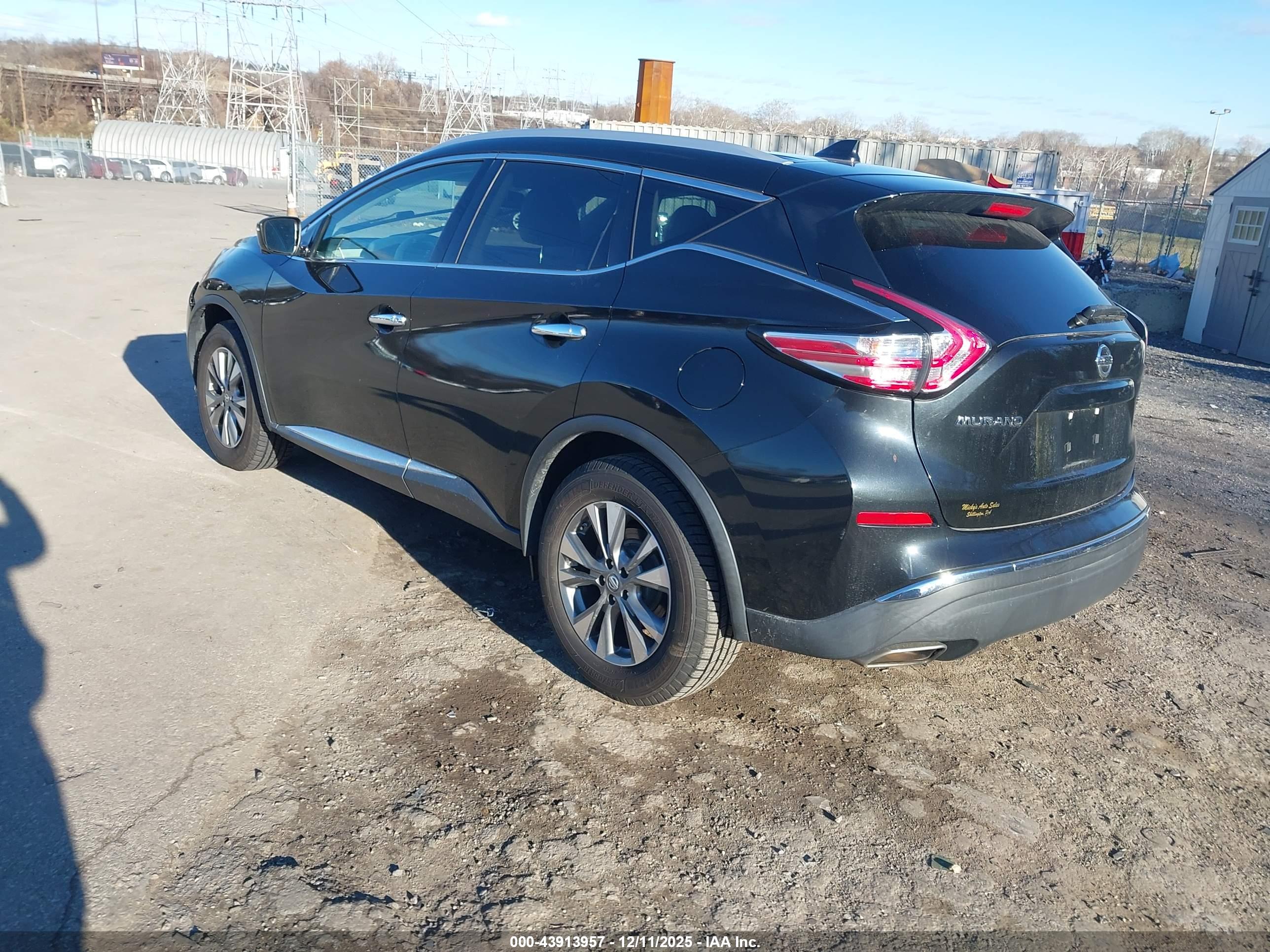 NISSAN MURANO image 3