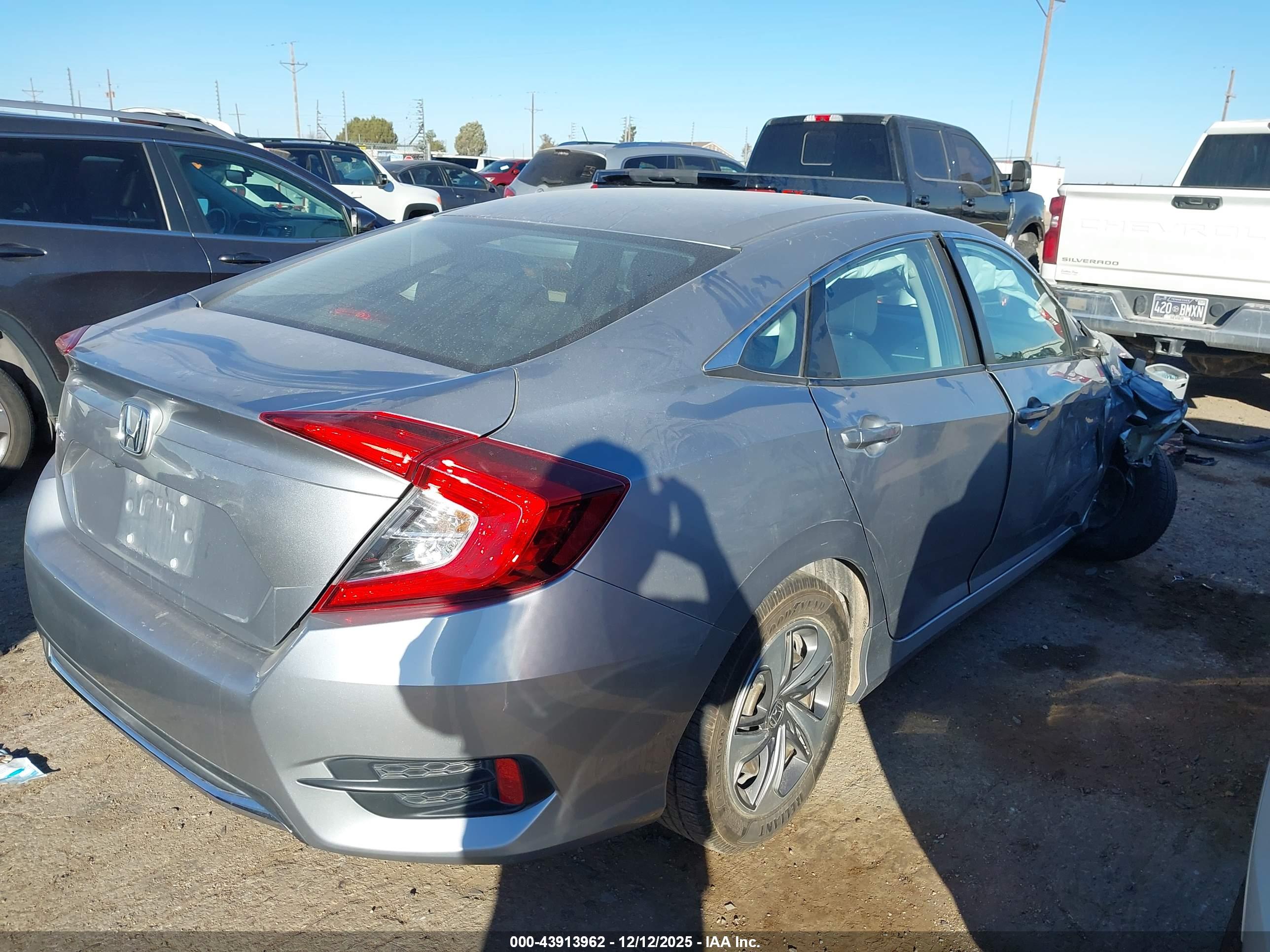 HONDA CIVIC image 4