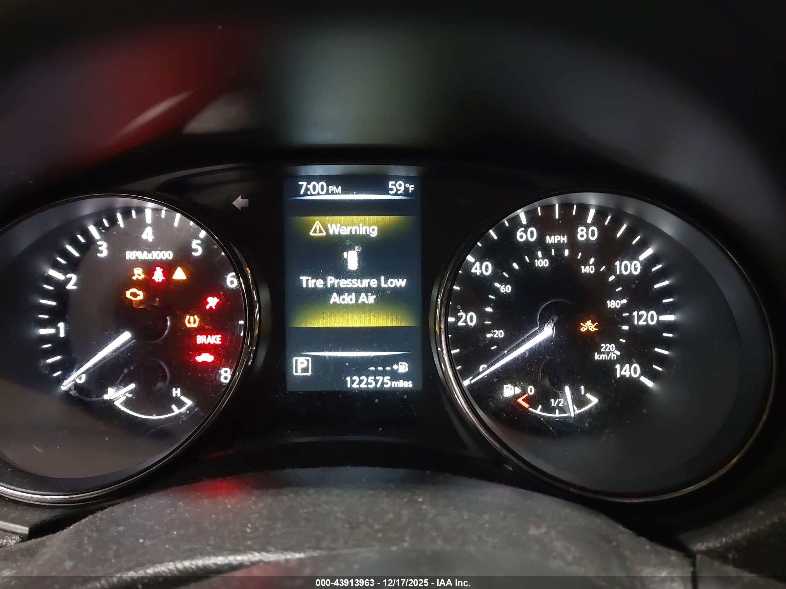 NISSAN ROGUE image 7