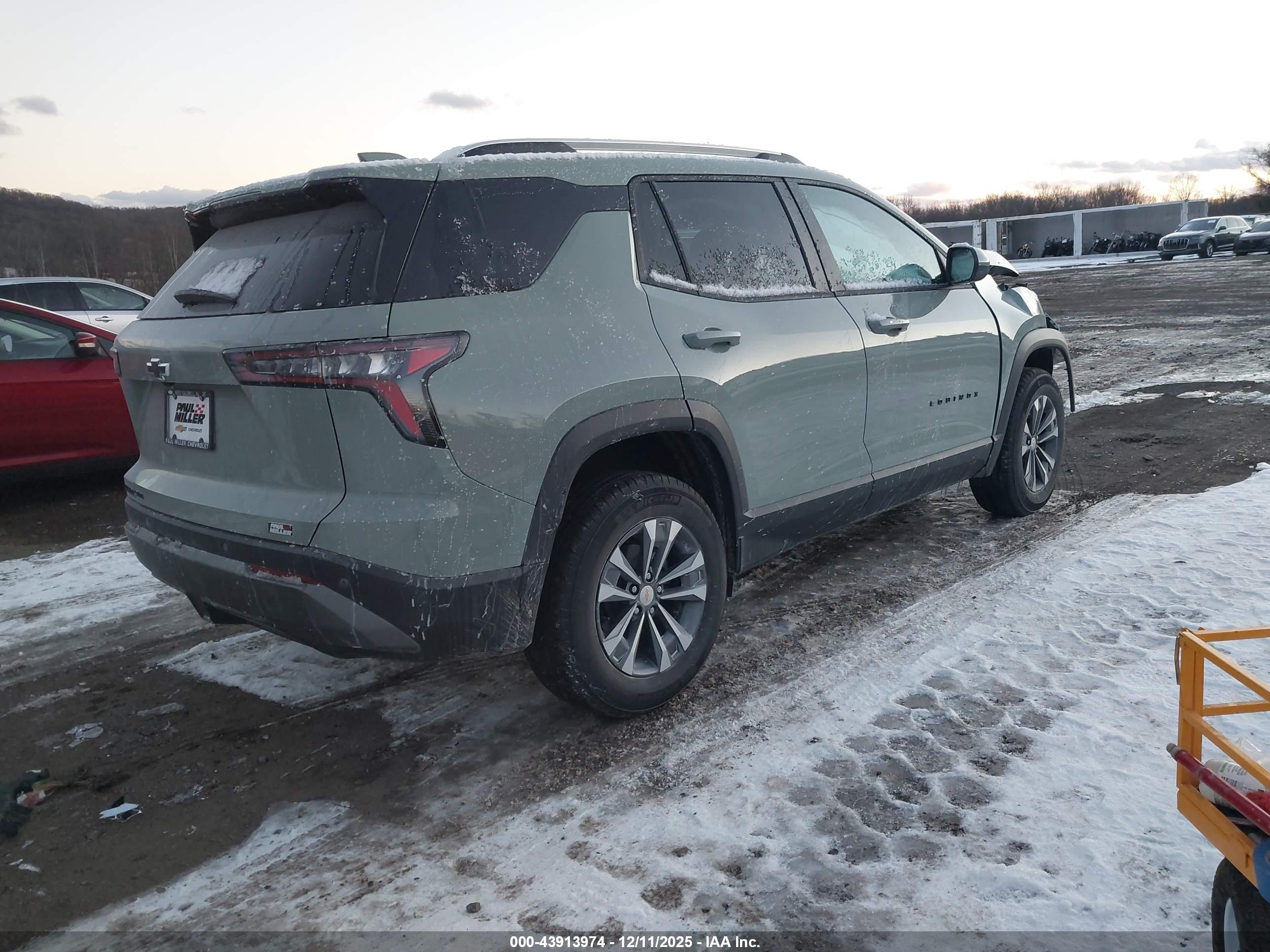 CHEVROLET EQUINOX image 4