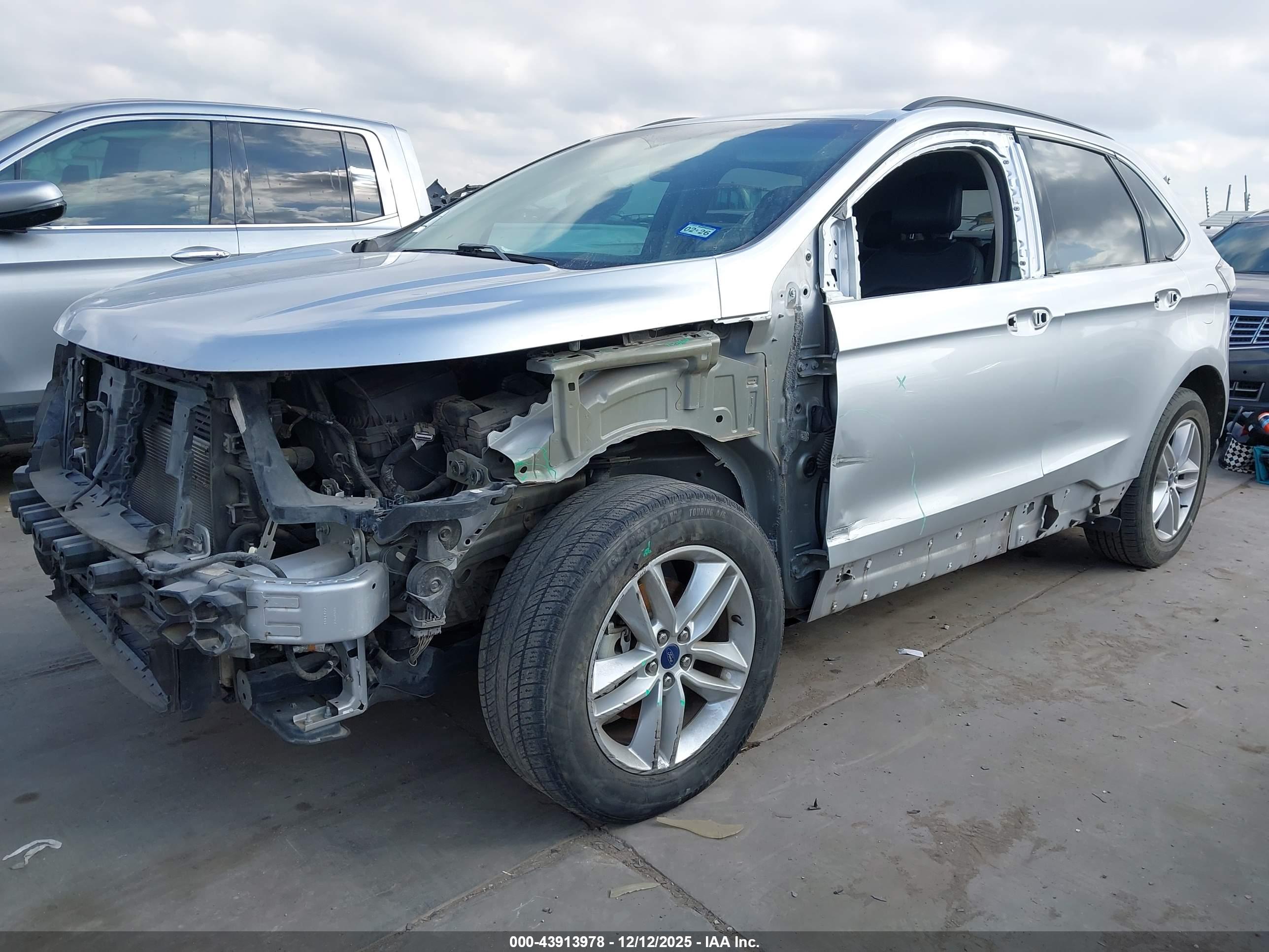 FORD EDGE image 2