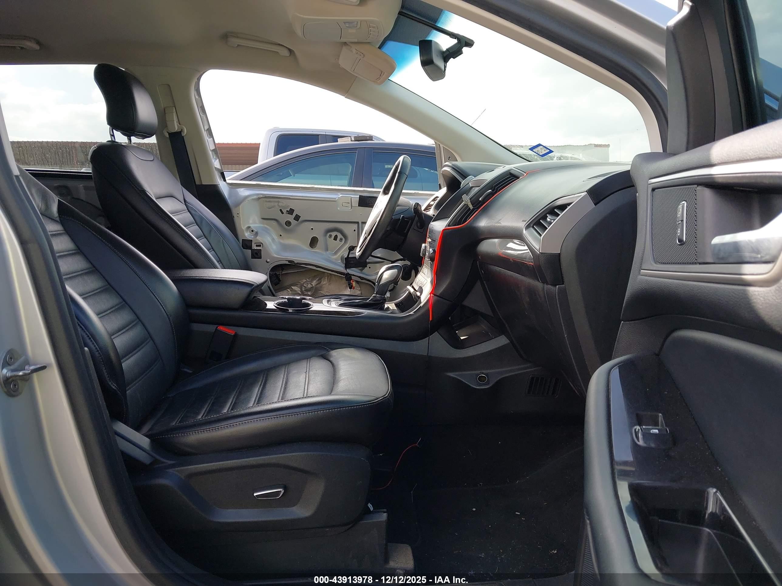 FORD EDGE image 5