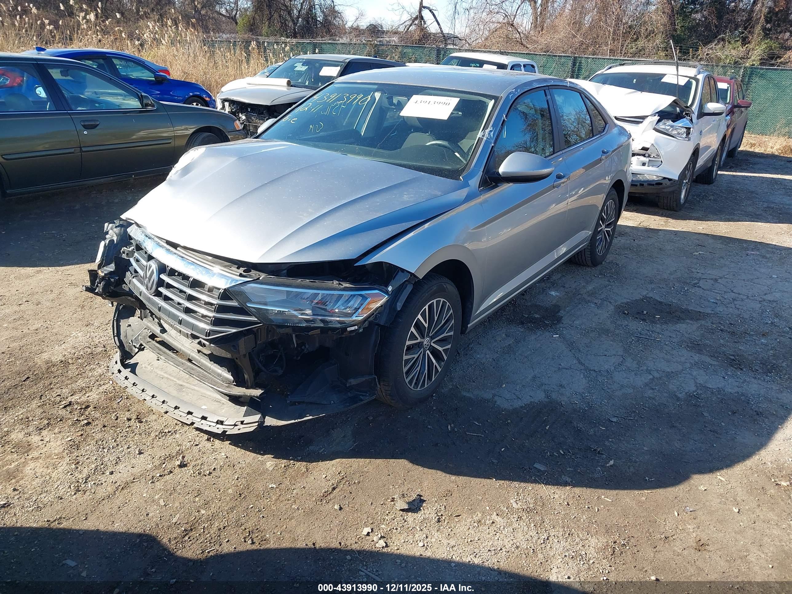 VOLKSWAGEN JETTA image 2