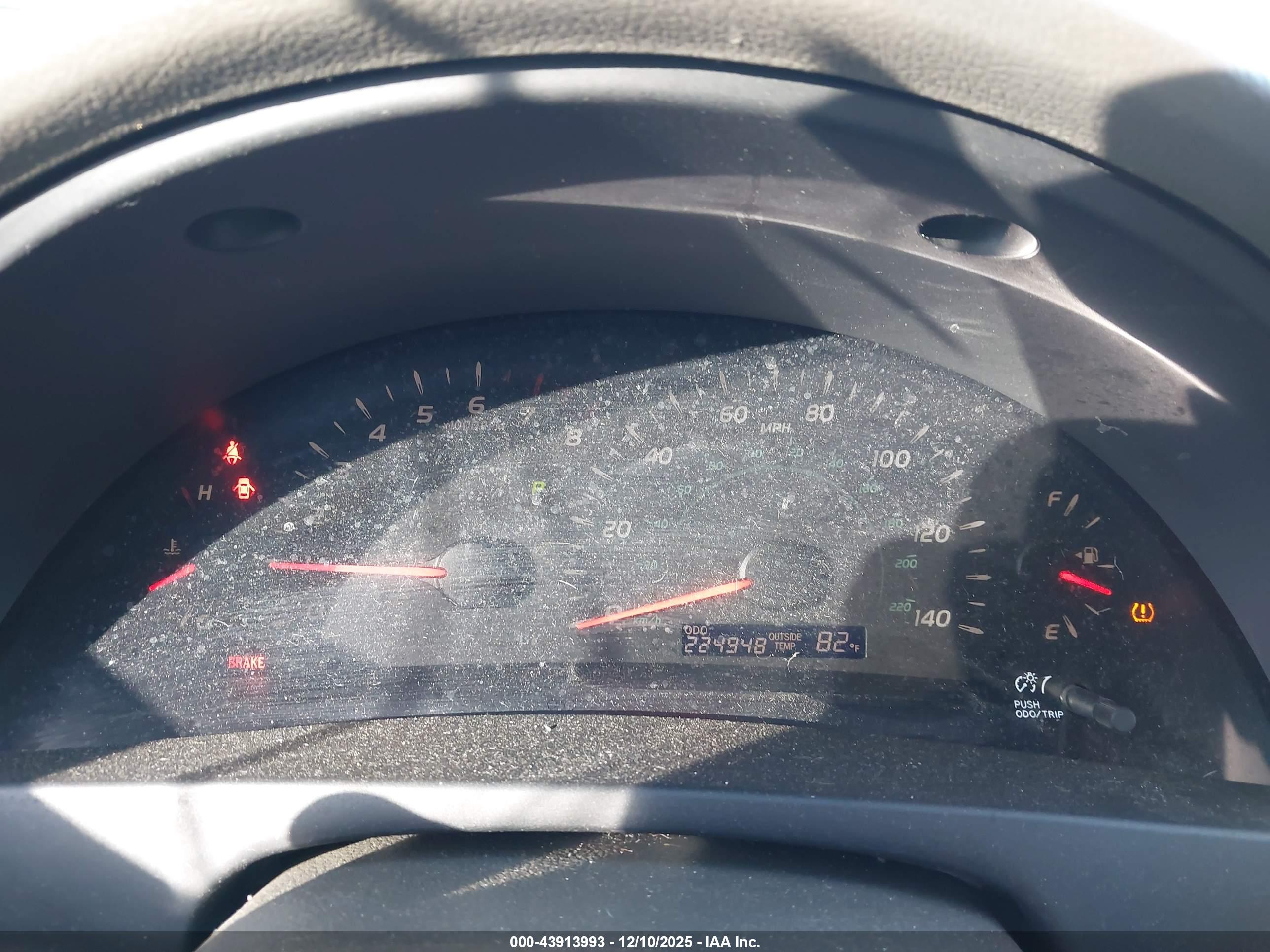 TOYOTA CAMRY image 7