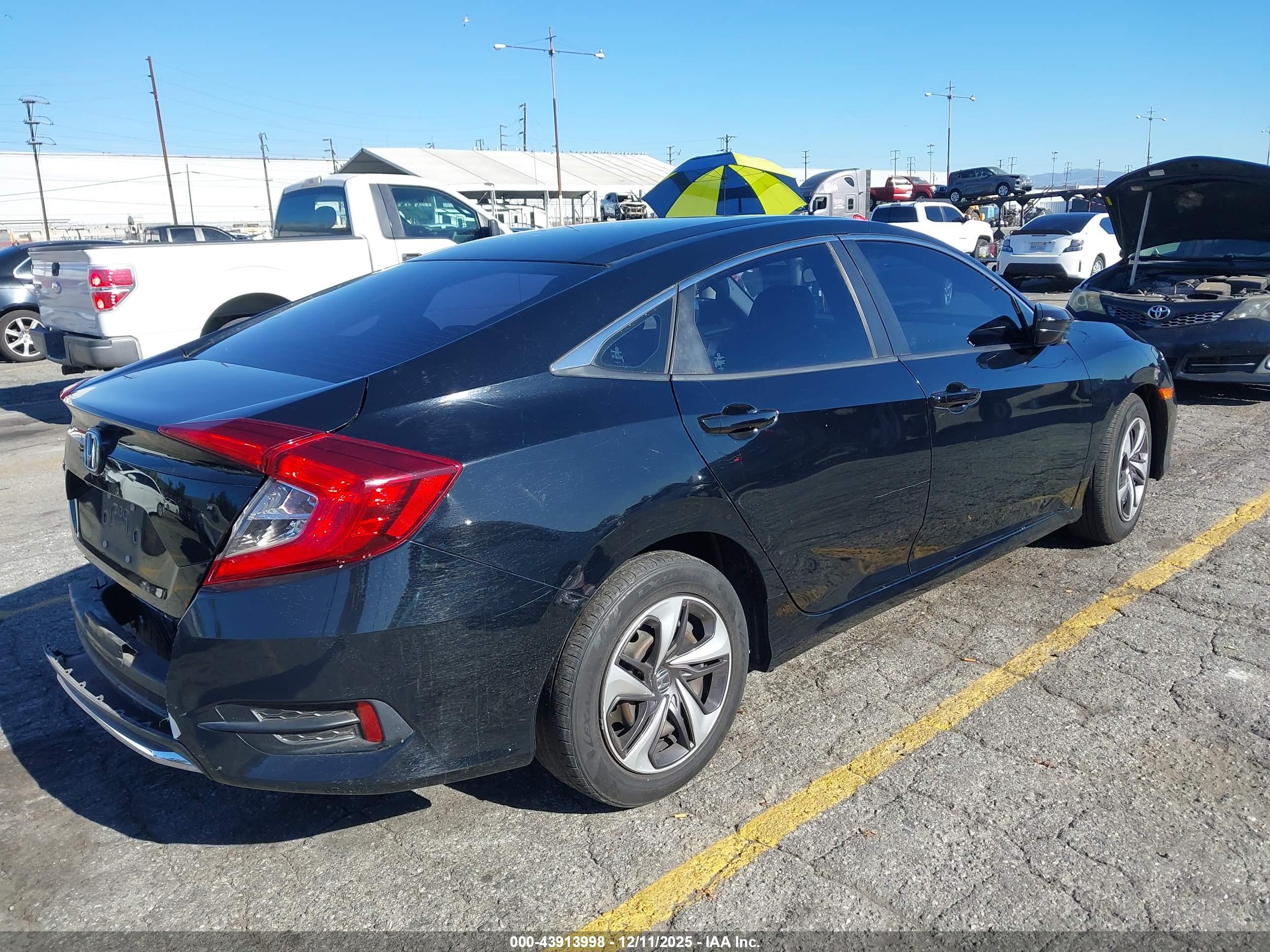 HONDA CIVIC image 4