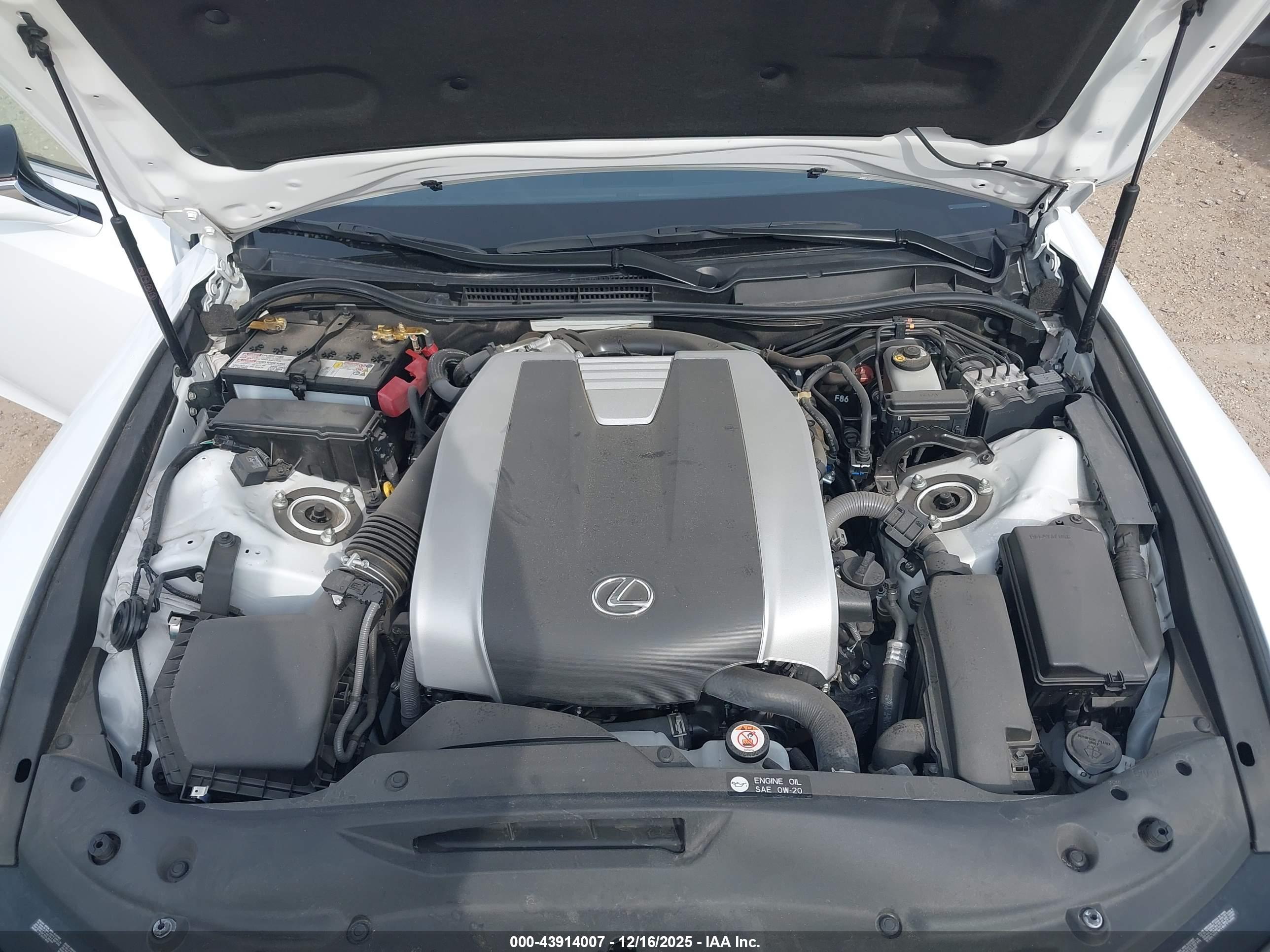 LEXUS IS image 10