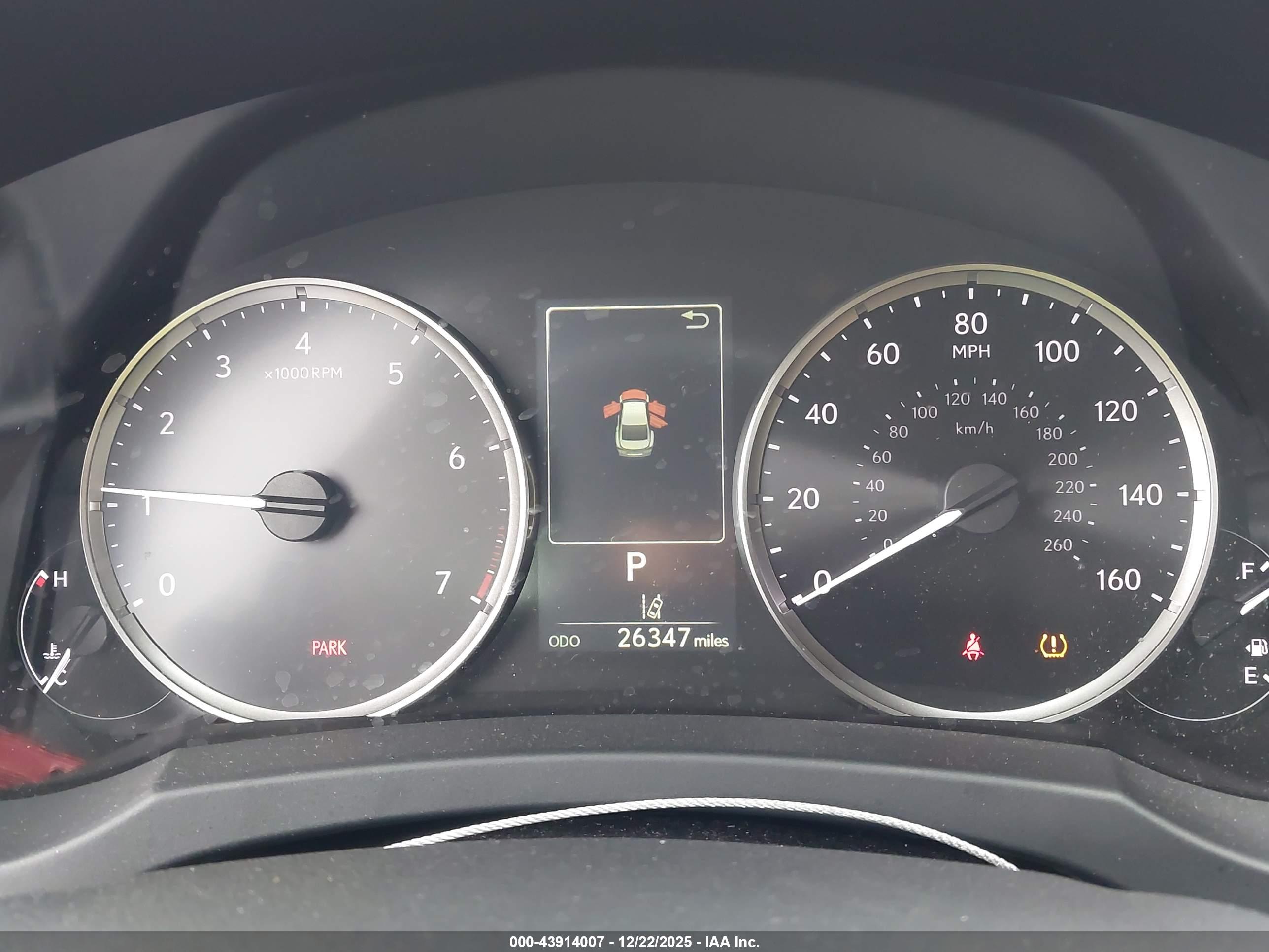 LEXUS IS image 7