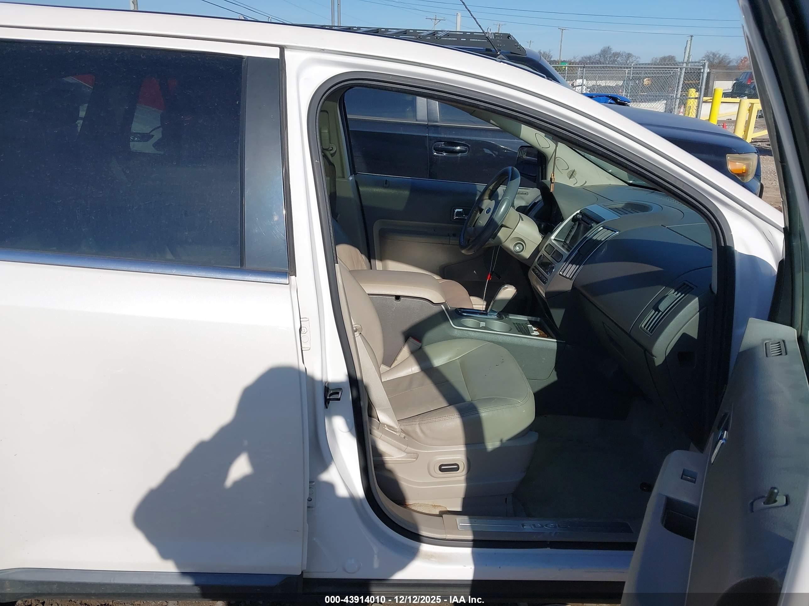 FORD EDGE image 5
