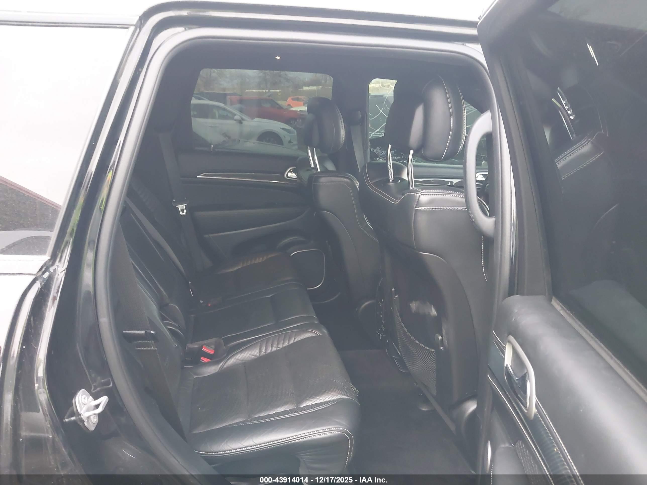 JEEP GRAND image 8