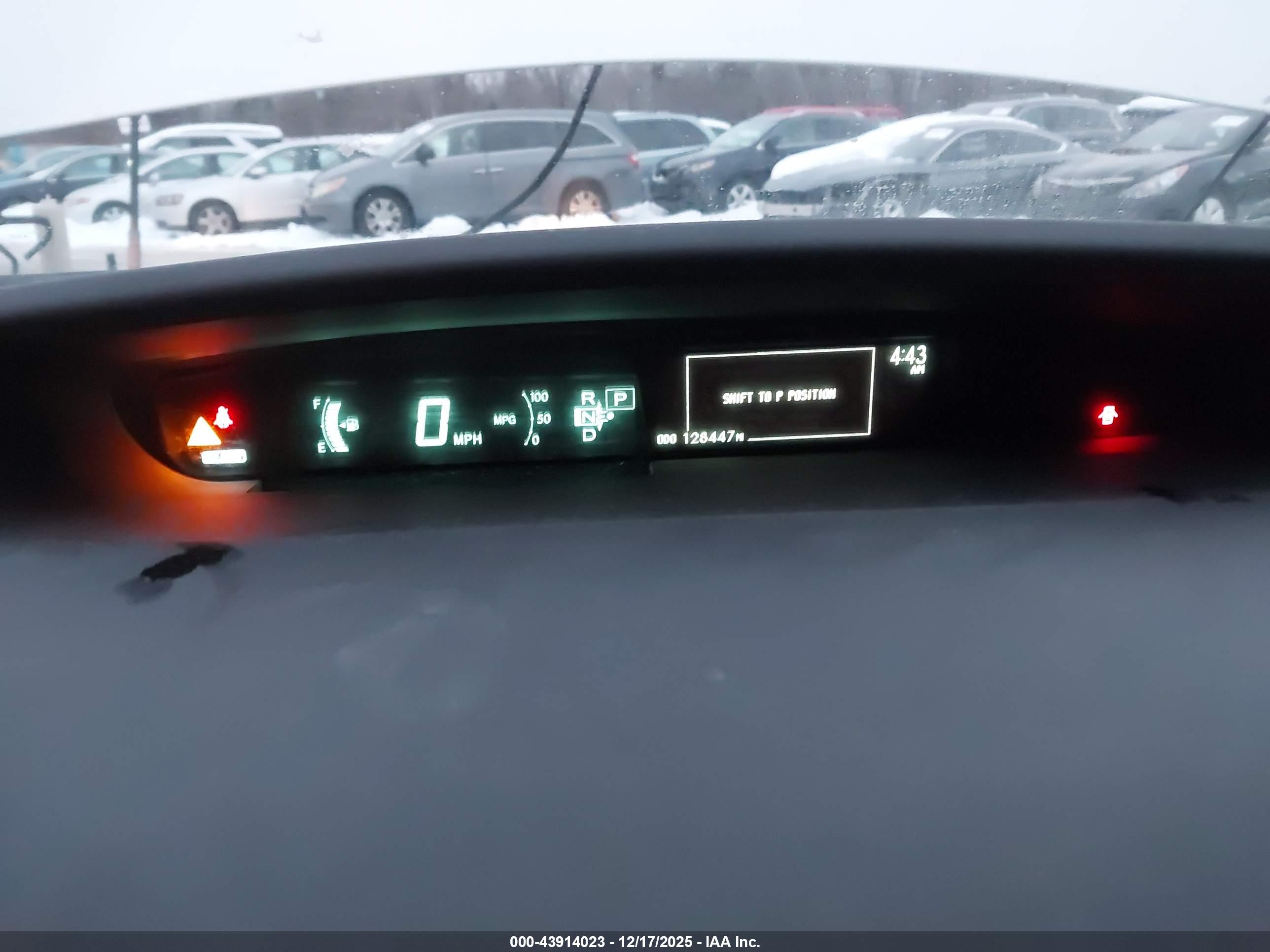 TOYOTA PRIUS image 7