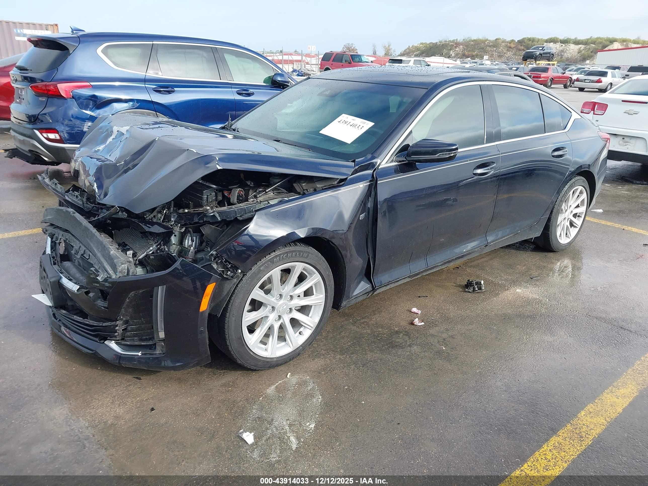 CADILLAC CT5 image 2