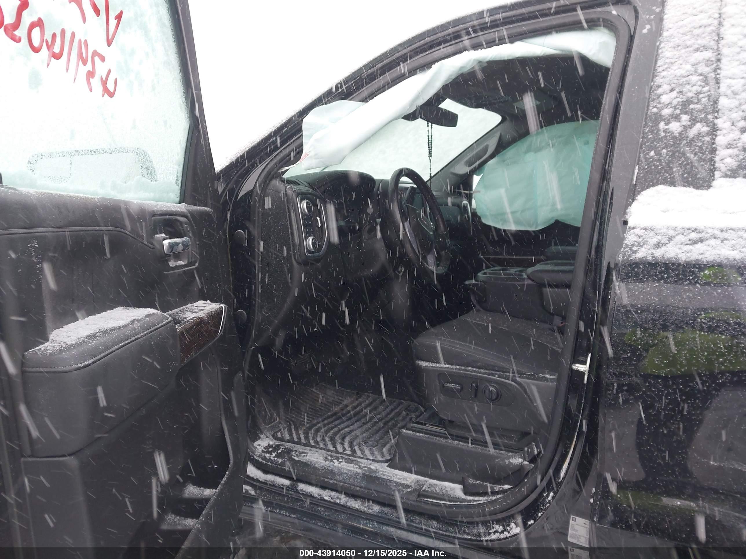 GMC SIERRA image 5