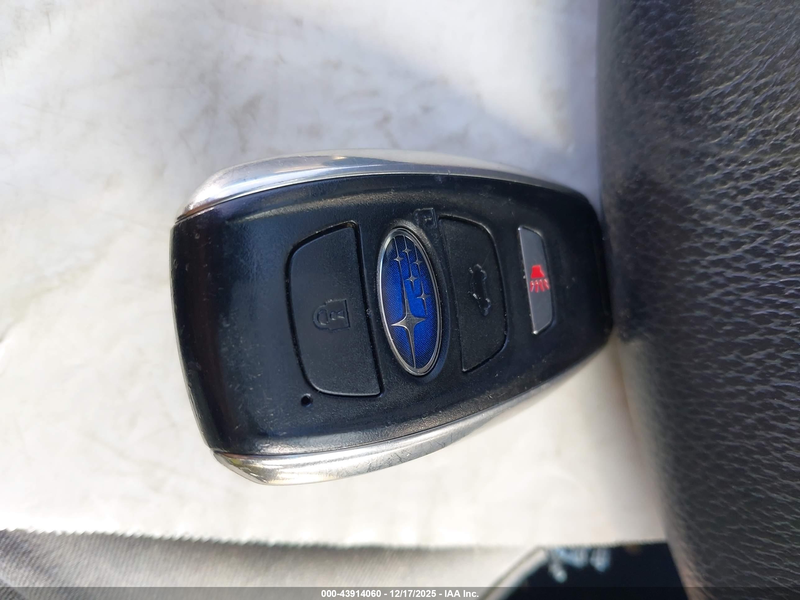SUBARU OUTBACK image 11